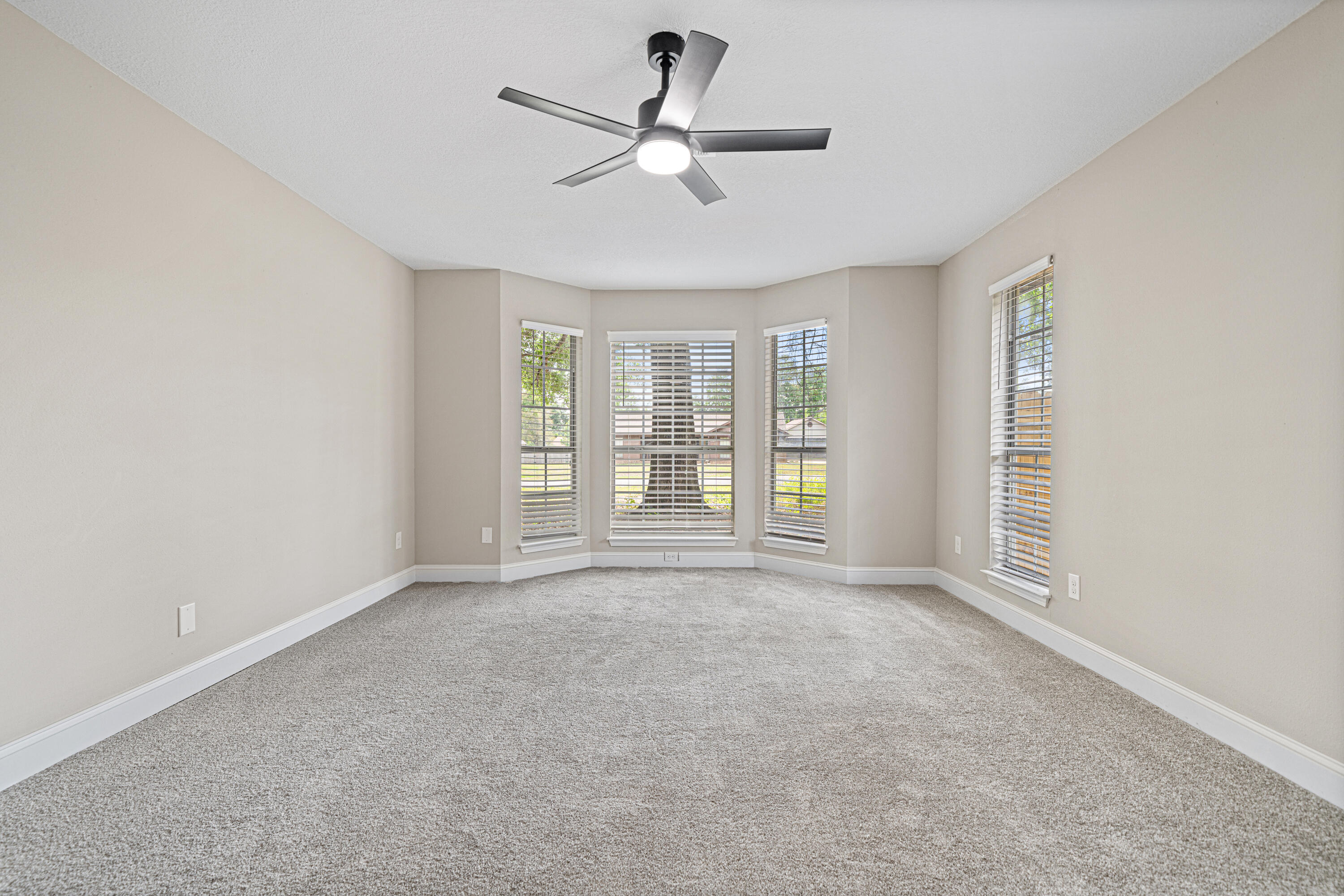 CREEKSIDE ESTATES - Residential