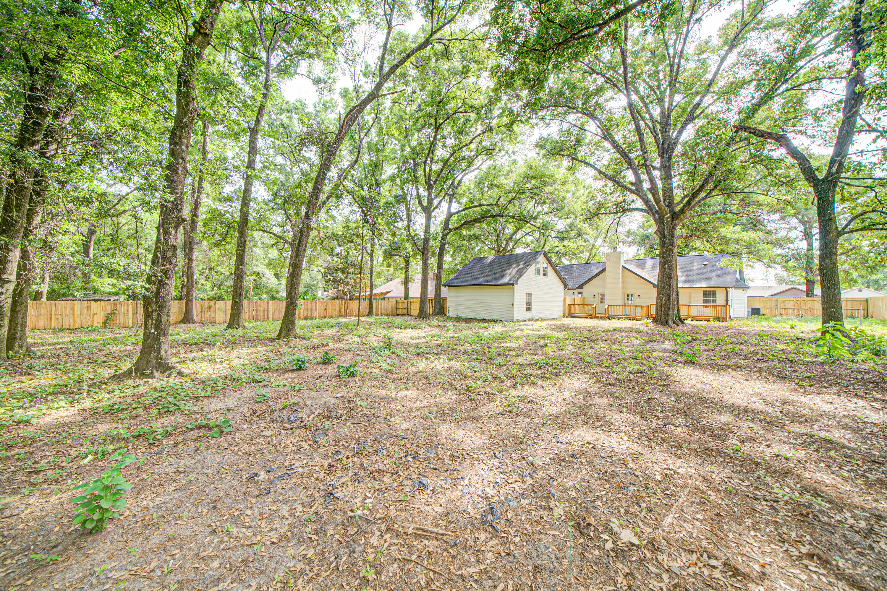 CREEKSIDE ESTATES - Residential