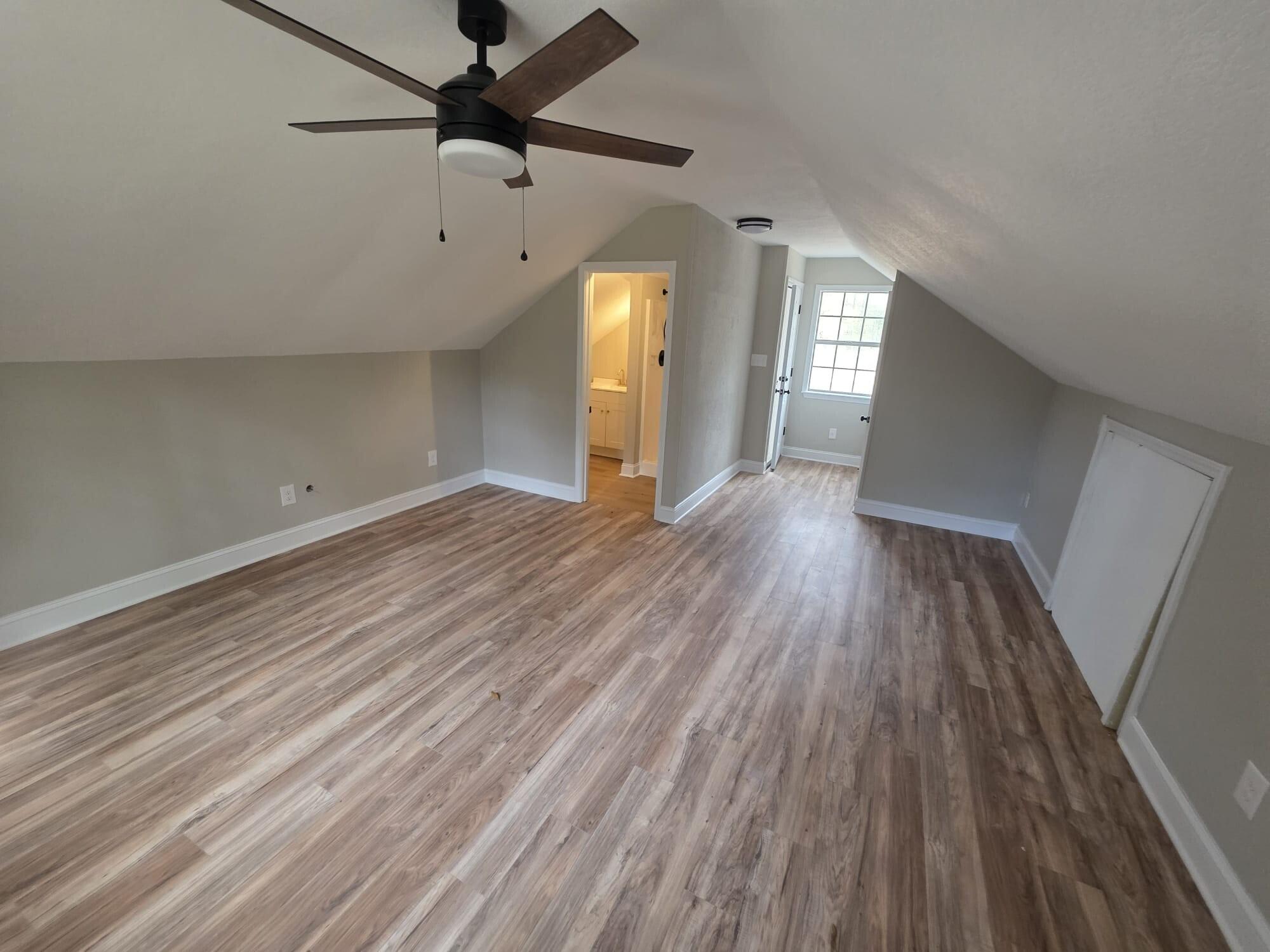 CREEKSIDE ESTATES - Residential