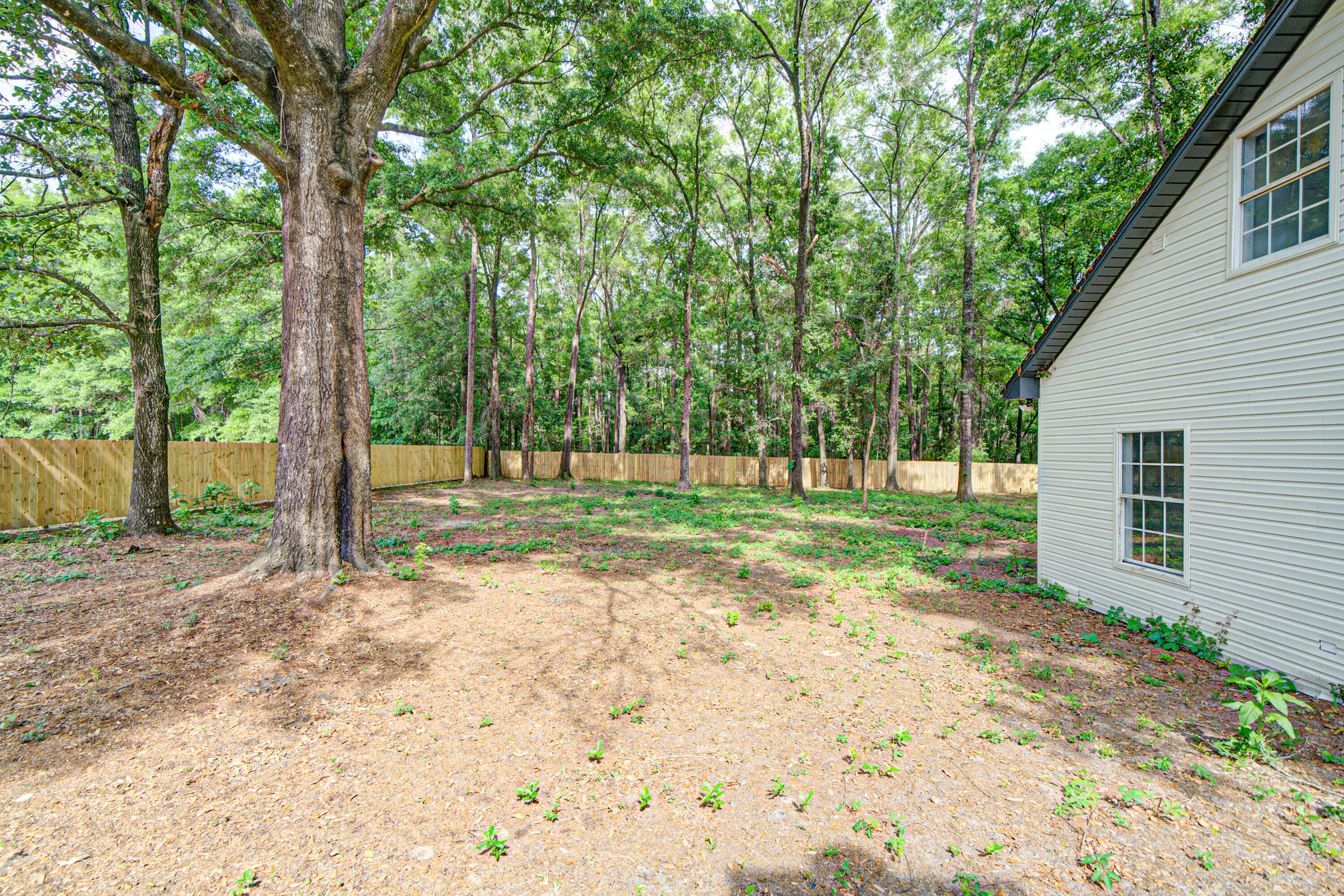 CREEKSIDE ESTATES - Residential