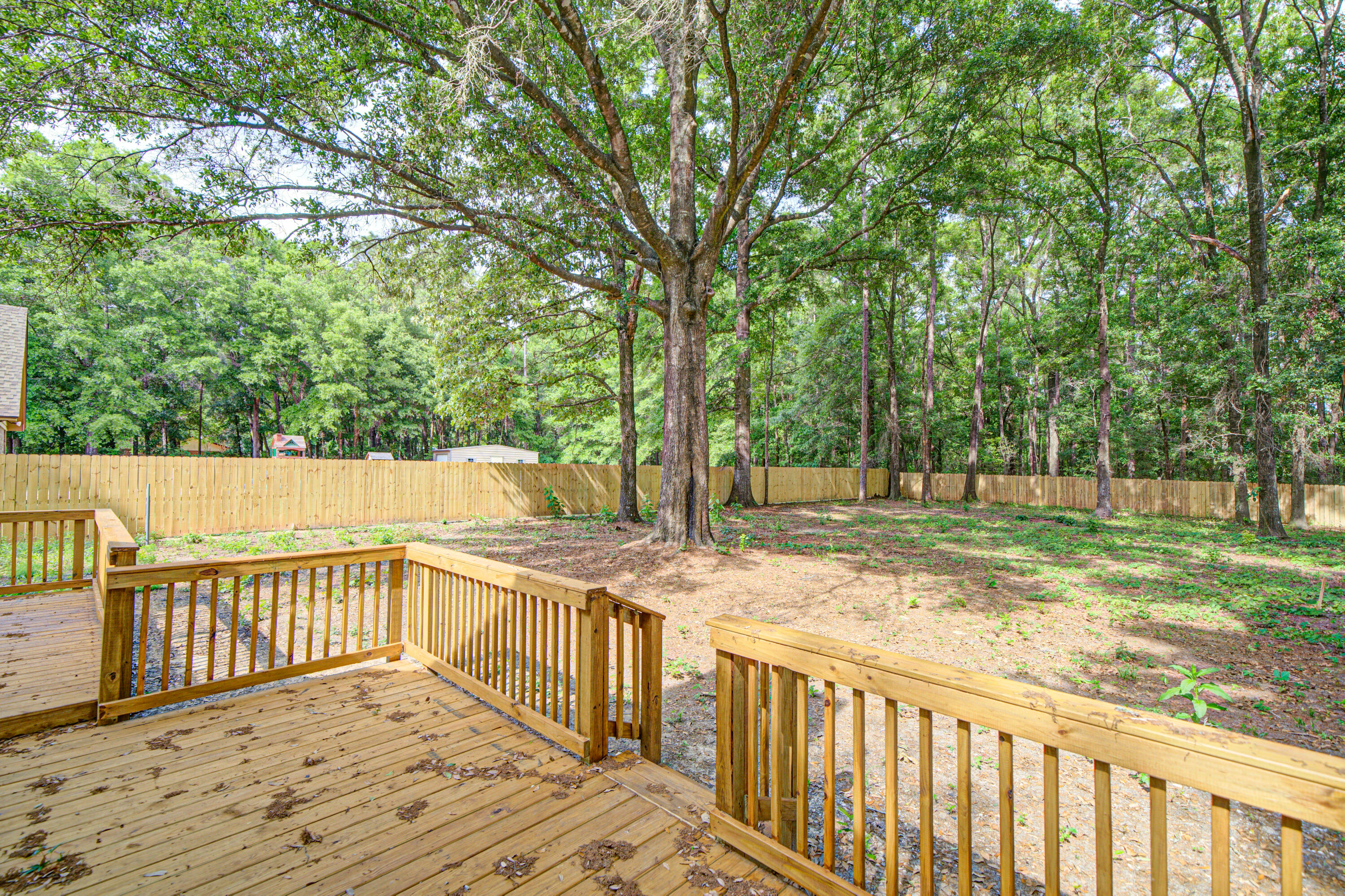 CREEKSIDE ESTATES - Residential