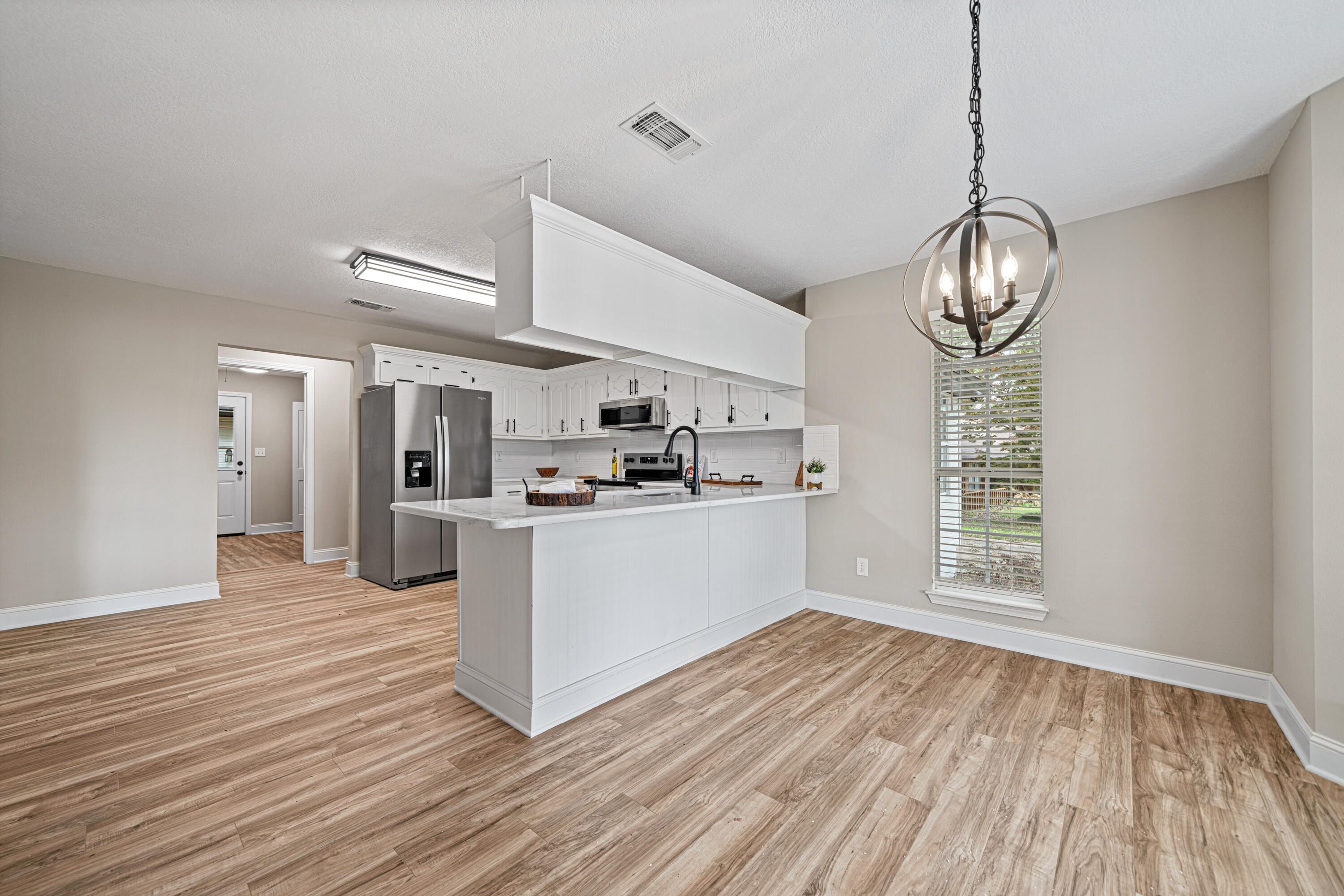 CREEKSIDE ESTATES - Residential