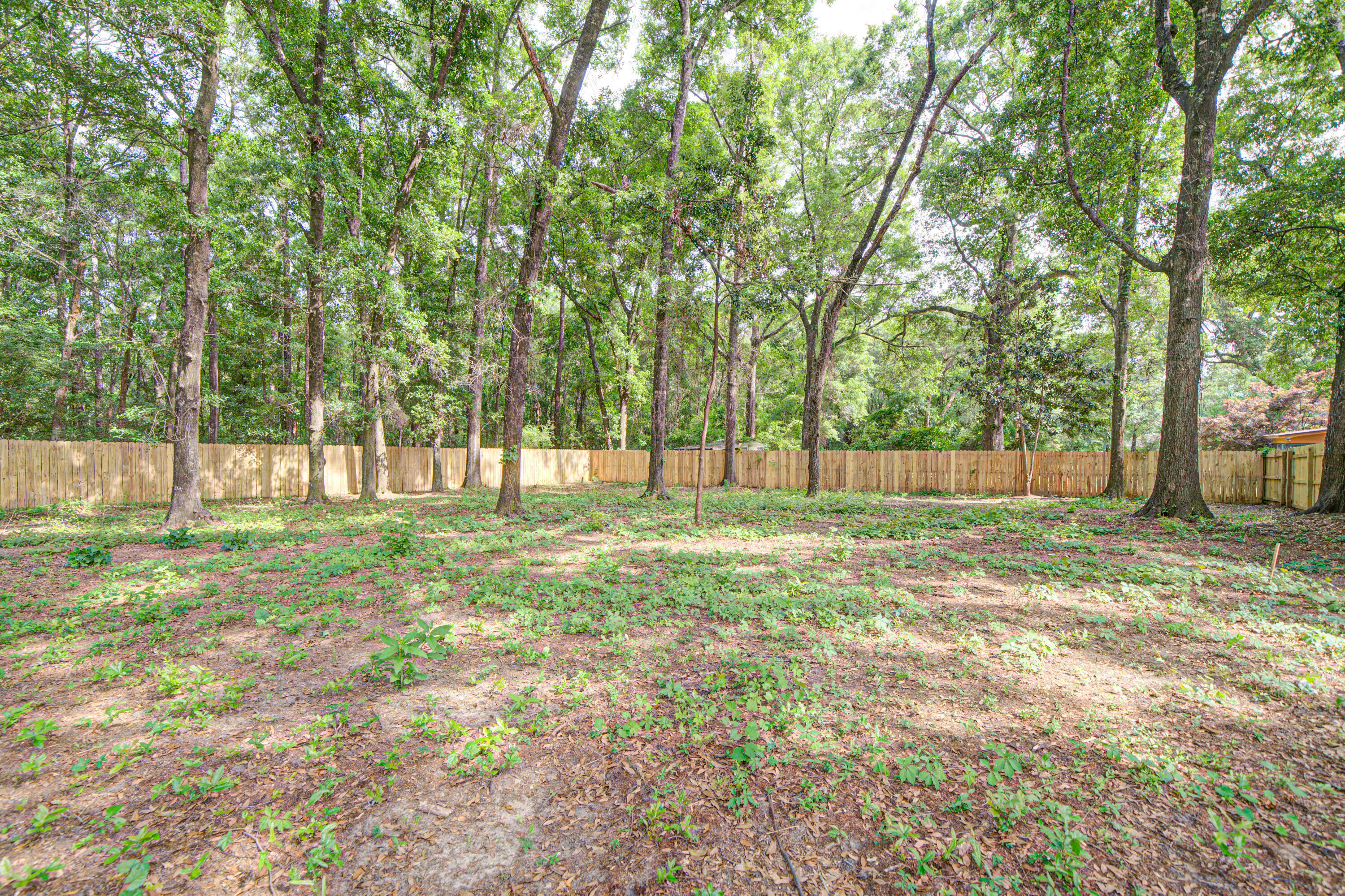 CREEKSIDE ESTATES - Residential