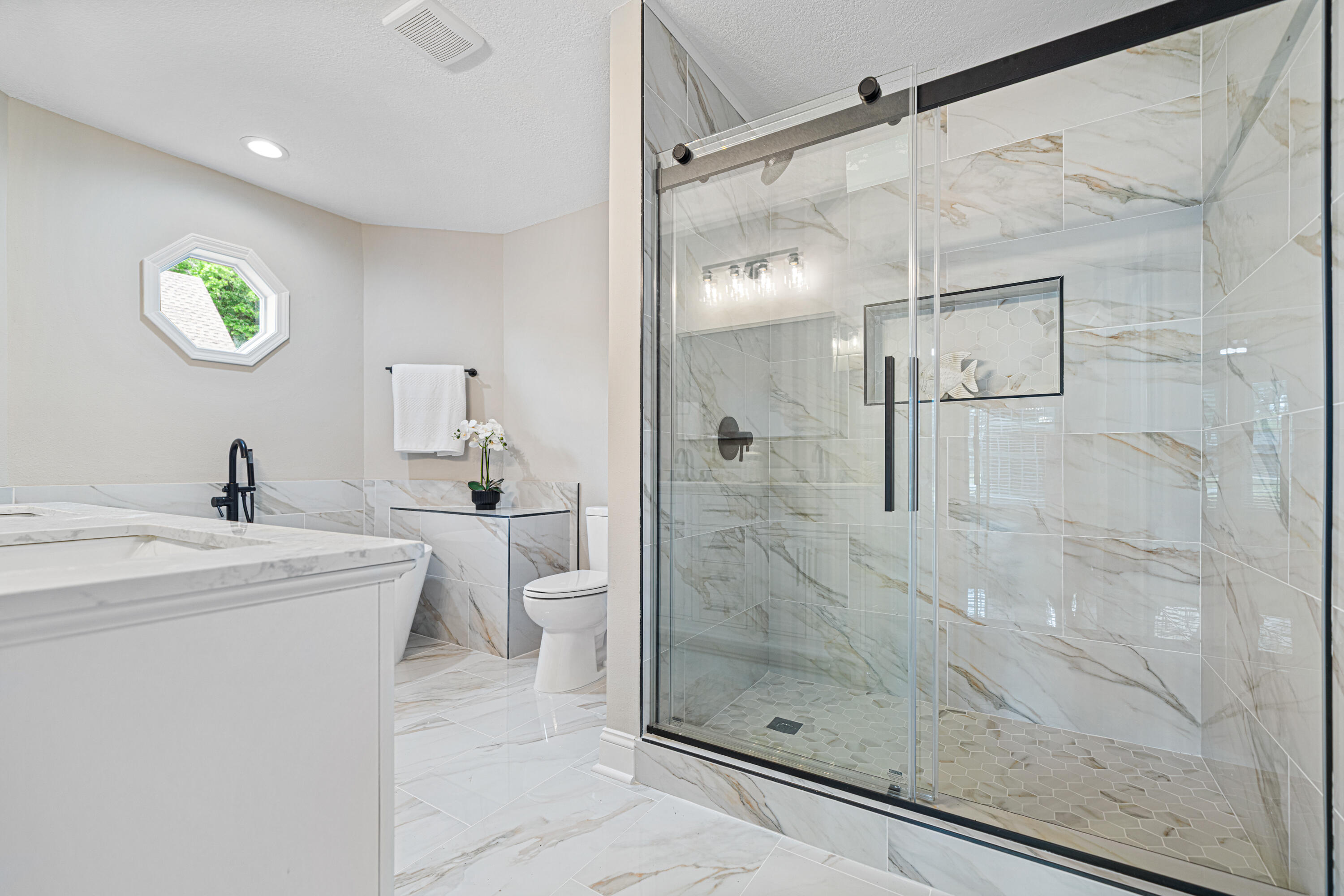 CREEKSIDE ESTATES - Residential