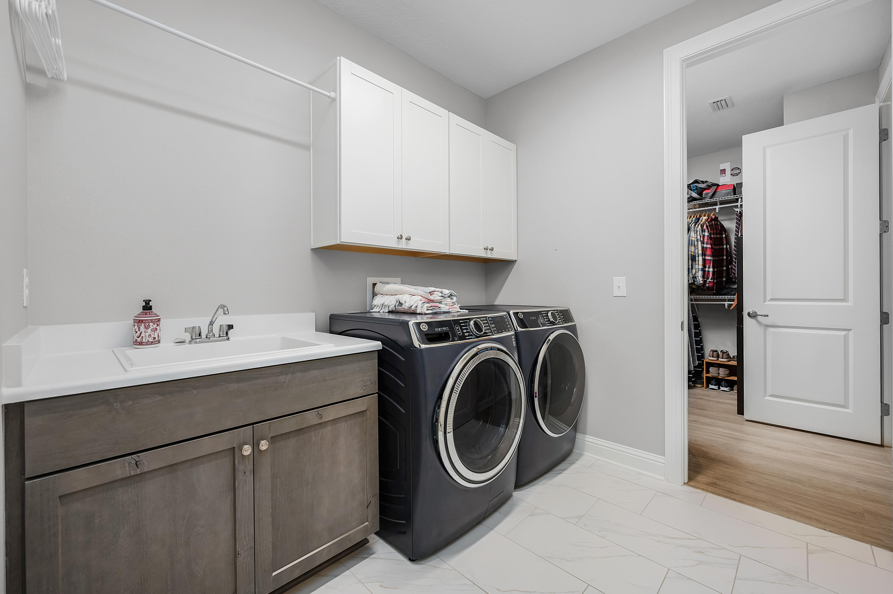 HAMMOCK BAY - Residential