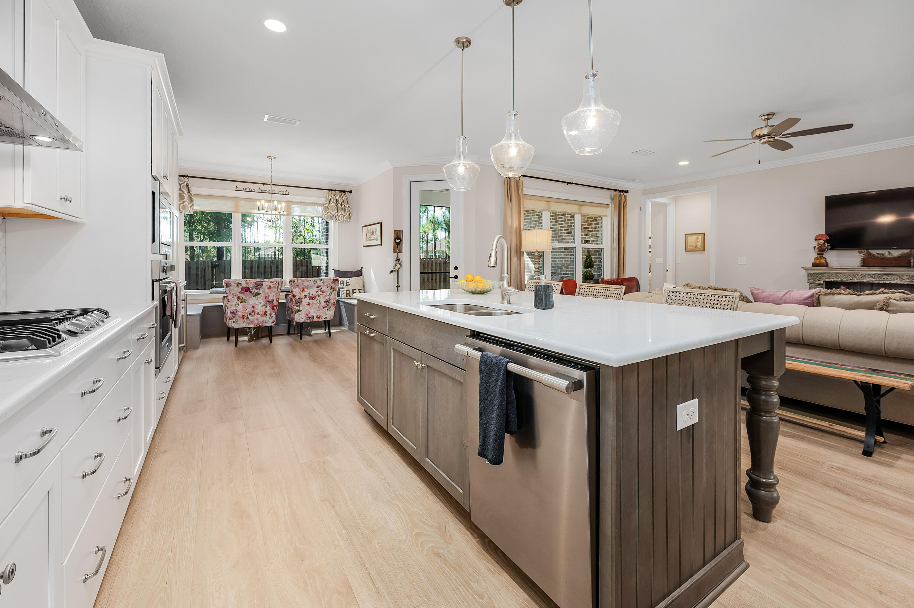 HAMMOCK BAY - Residential