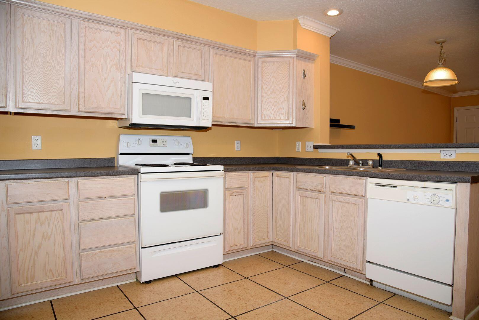 SHAY-LIN T/H - Residential Lease