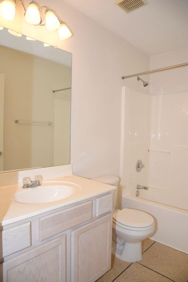 SHAY-LIN T/H - Residential Lease