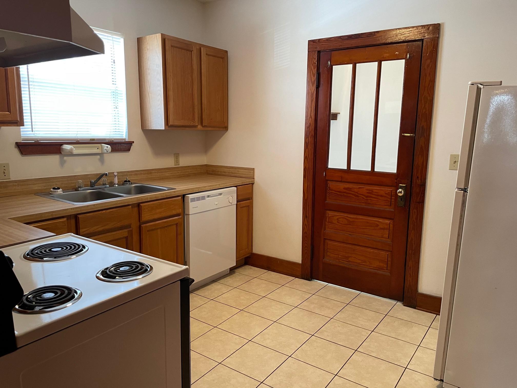 WYNNEHAVEN BEACH PATIO HOMES - Residential Lease