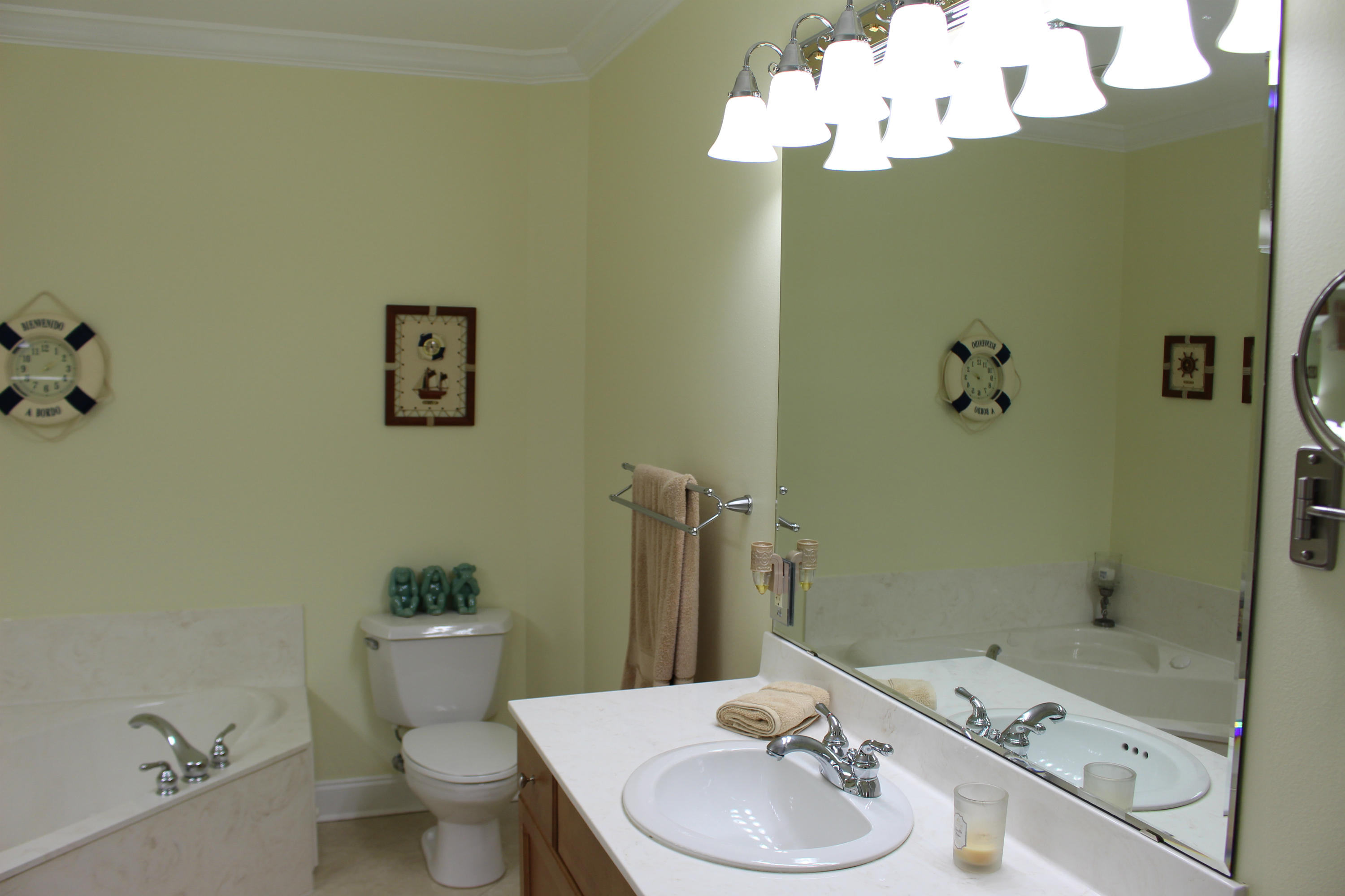 SIDES MORENO POINT WEST - Residential