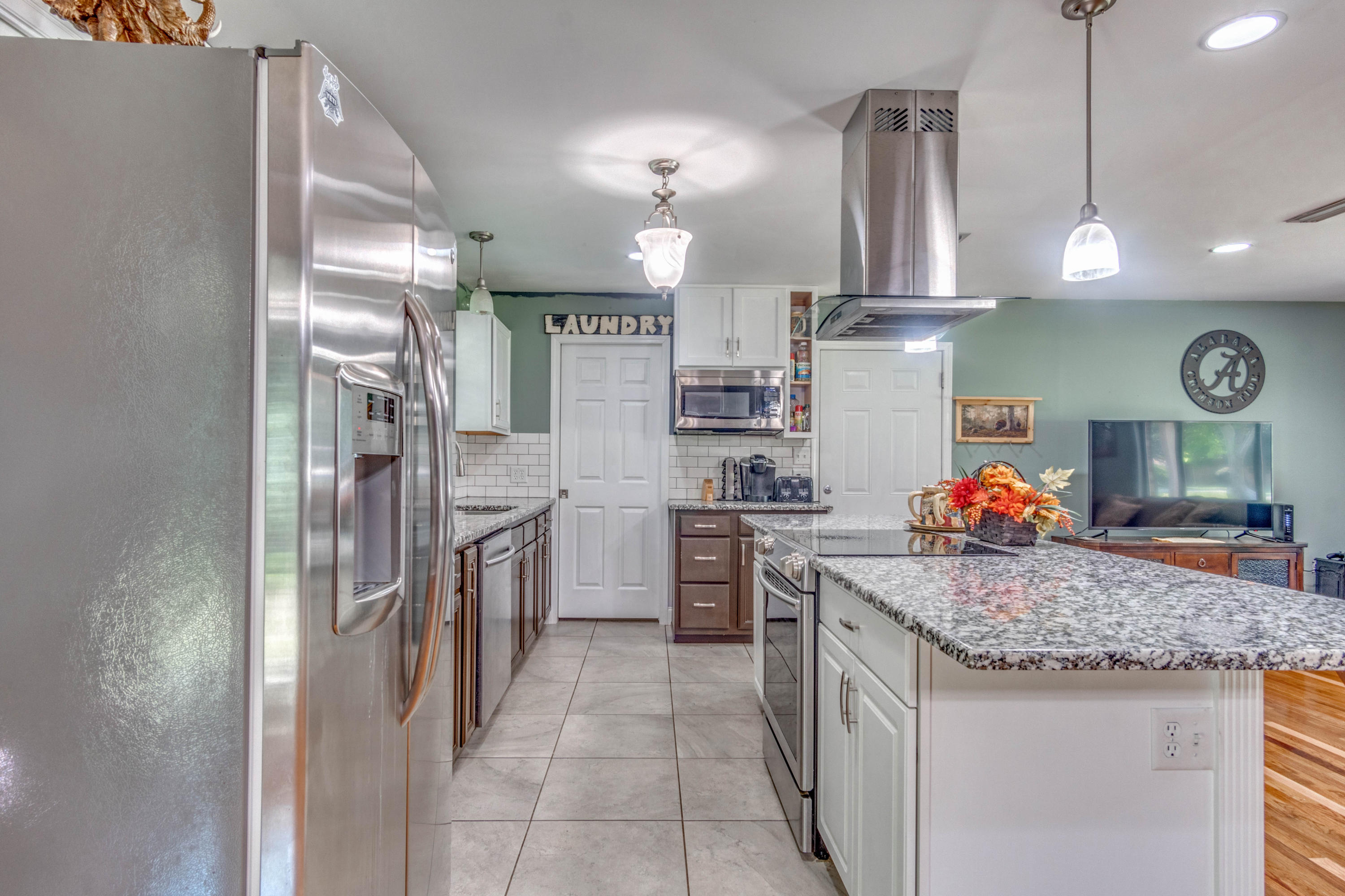 HOLLY HILLS - Residential