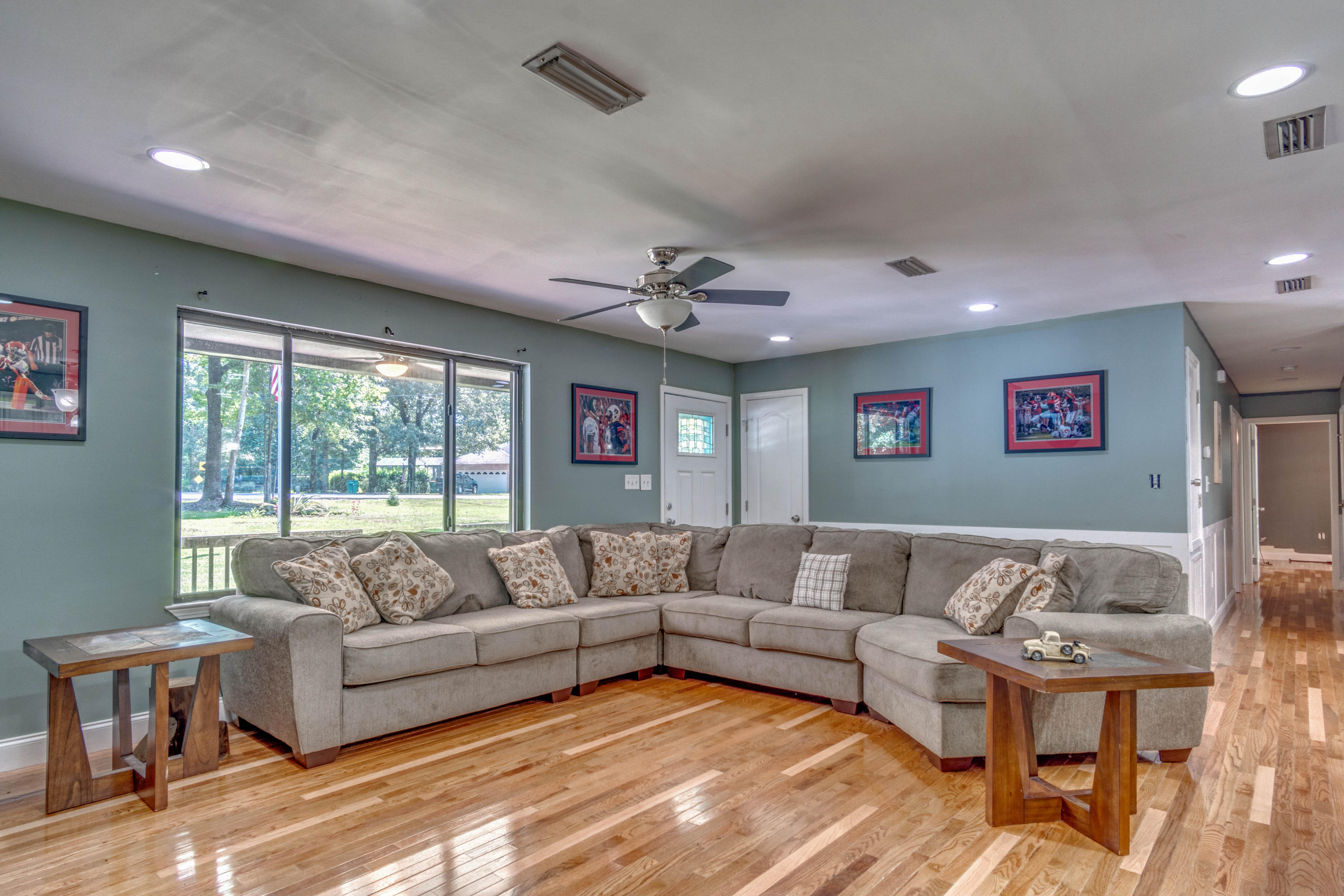 HOLLY HILLS - Residential