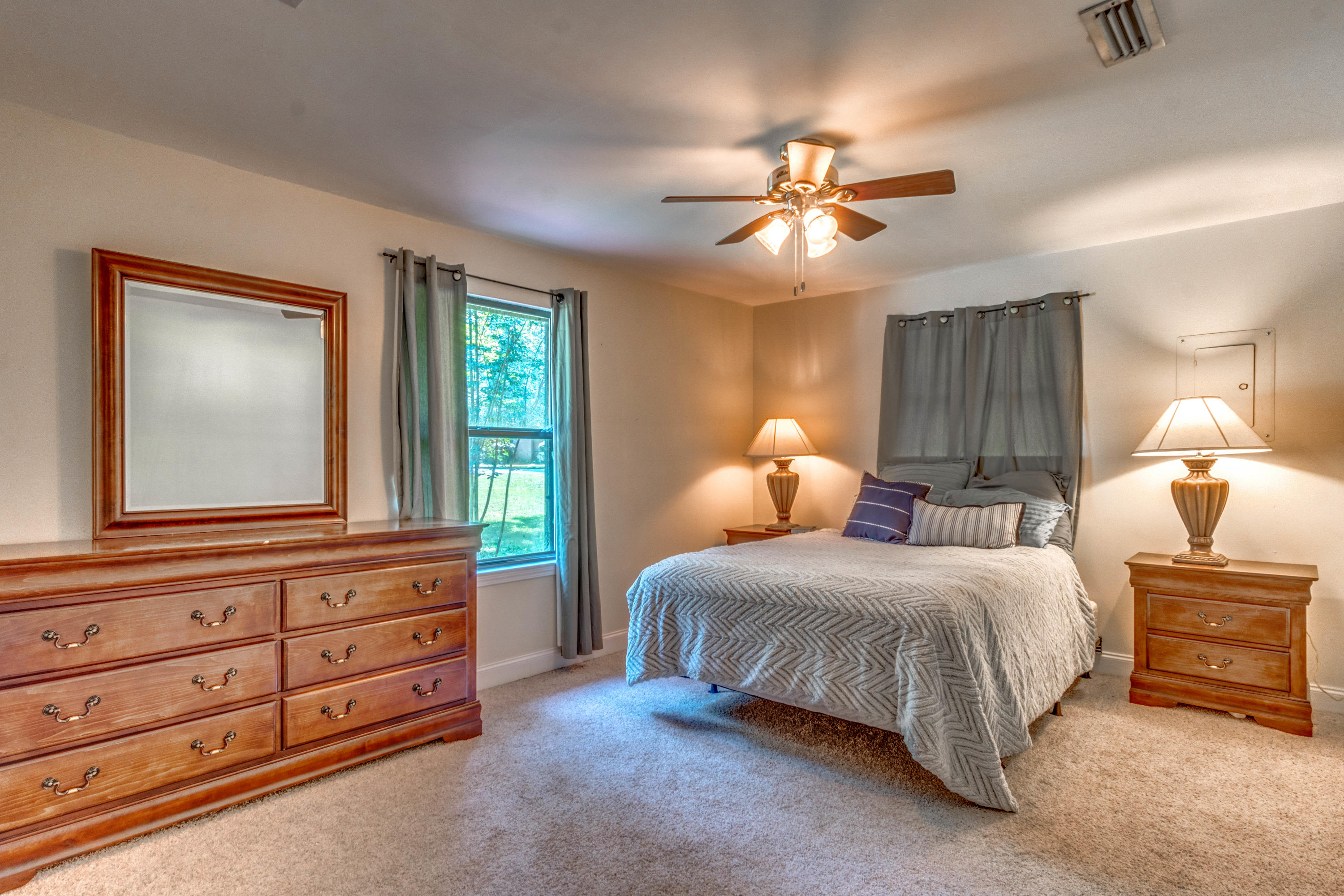 HOLLY HILLS - Residential