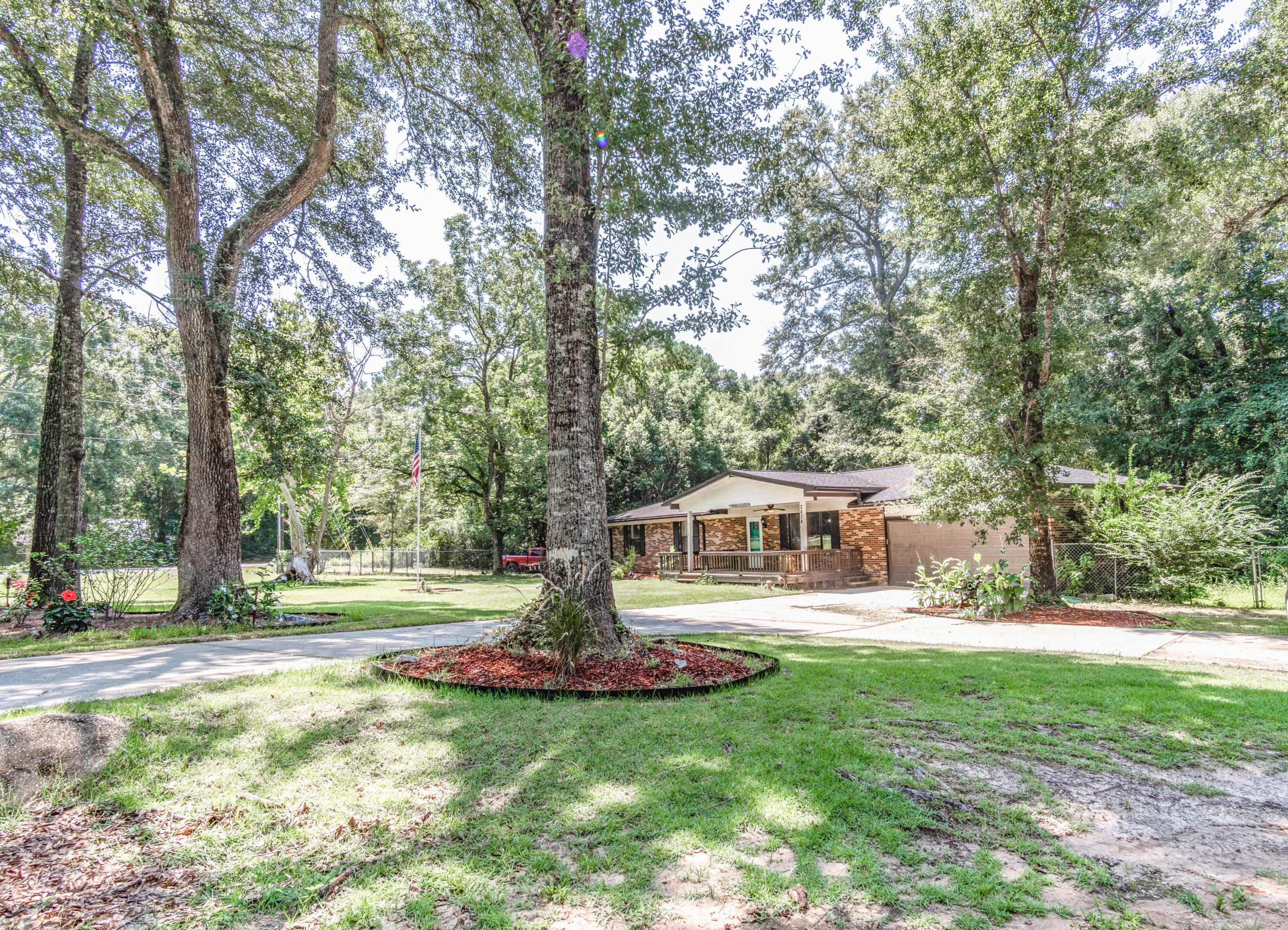 HOLLY HILLS - Residential