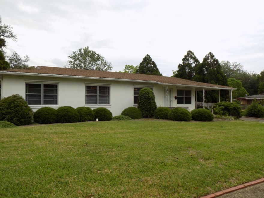 This well maintained home in Central Ft. Walton is ready for a new family to love and call it home! The 3 bedroom home, large great room and a wonderful sun room overlooking the back yard is perfect for your first home. The kitchen has been recently updated with white cabinets making it a bright and airy kitchen. Original parquet flooring in the home is in excellent condition. The large family room sits just off the dining area and kitchen perfect for parties at the house with friends and family. The 2 bath areas share a common shower and linen closet with one bath area private to the master bedroom. Walking out the sunroom you have a patio perfect for grilling while enjoying the quiet back yard. This home has so much opportunity for the next family to love it and make it their own.