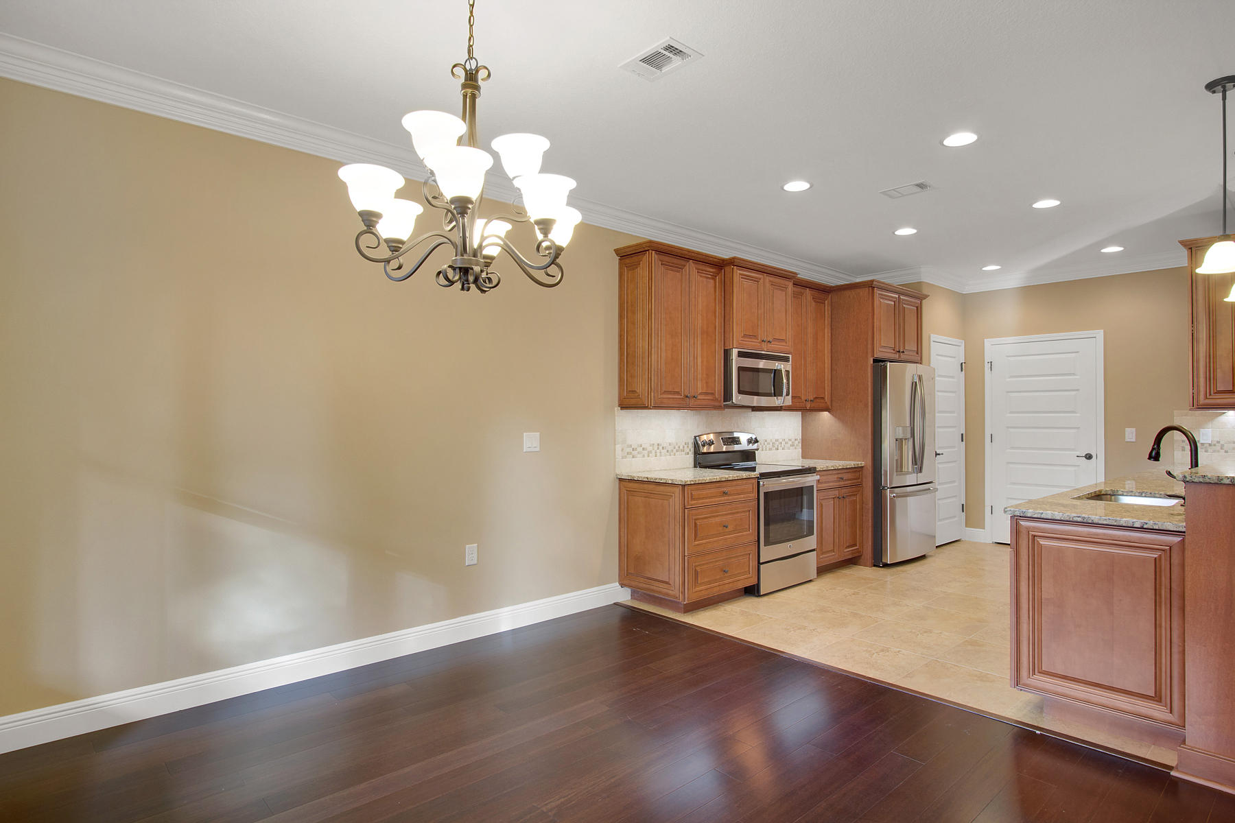 MAJESTIC OAKS AT OCEAN CITY - Residential