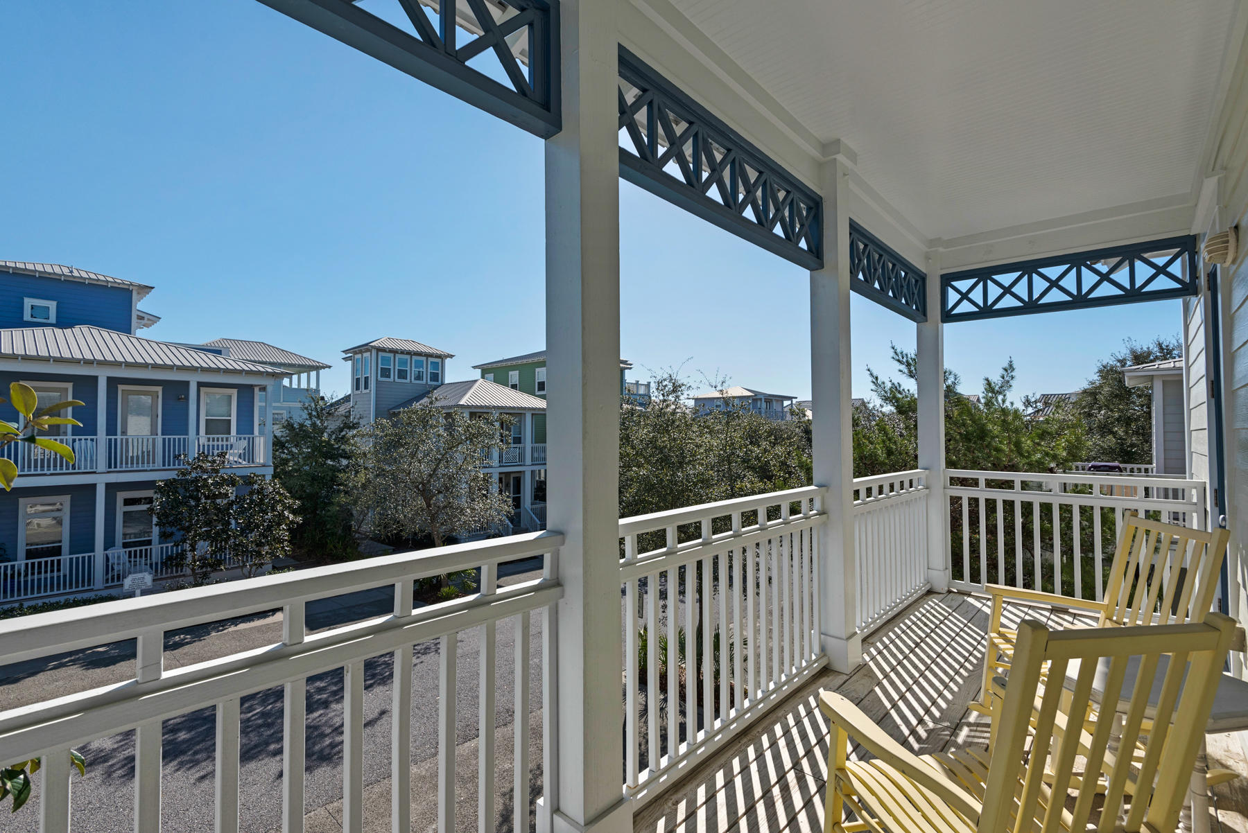 SUMMER'S EDGE - Residential