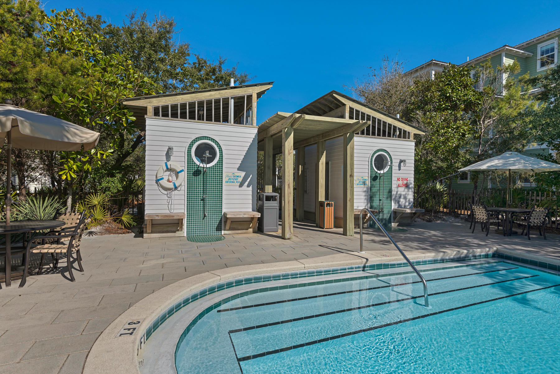 SUMMER'S EDGE - Residential