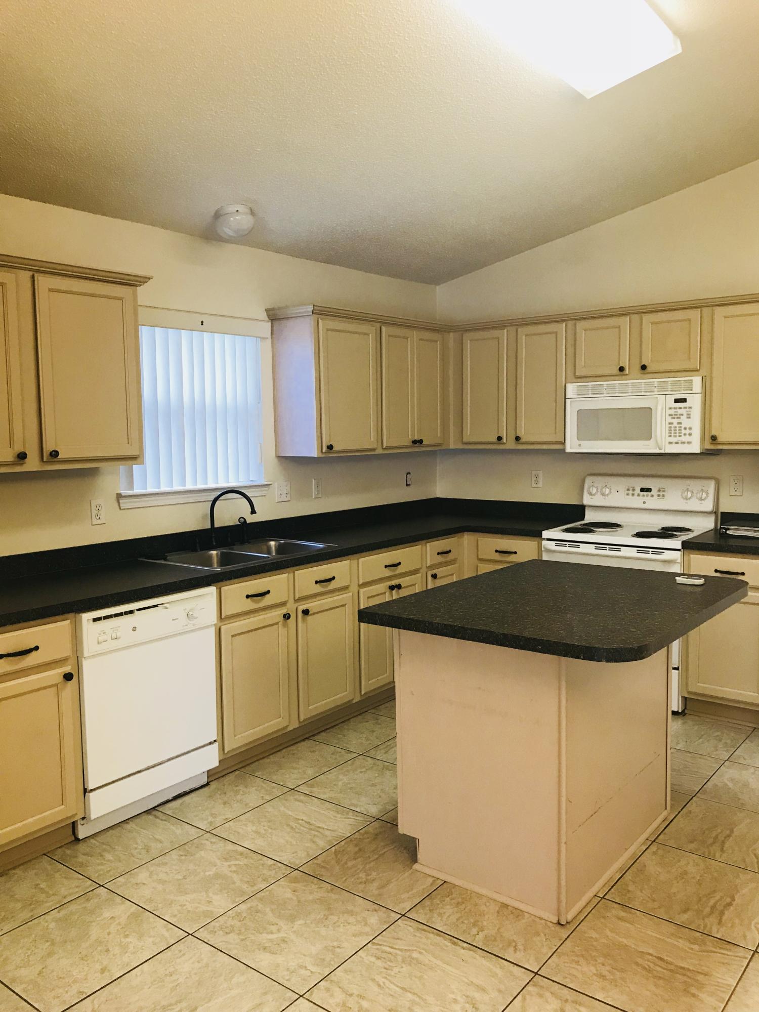 REDSTONE ESTATES - Residential