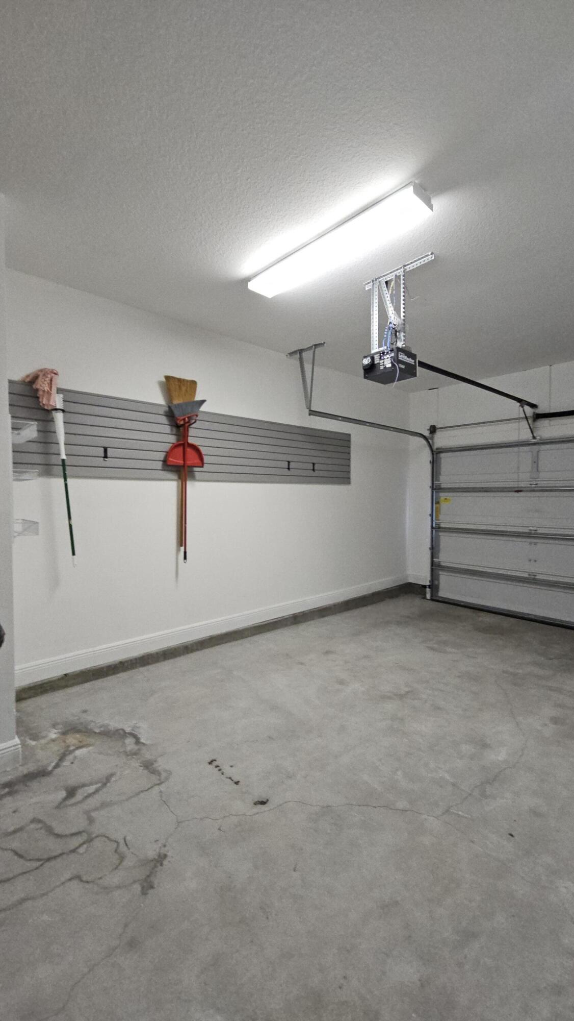 WATER OAKS T/H - Residential Lease