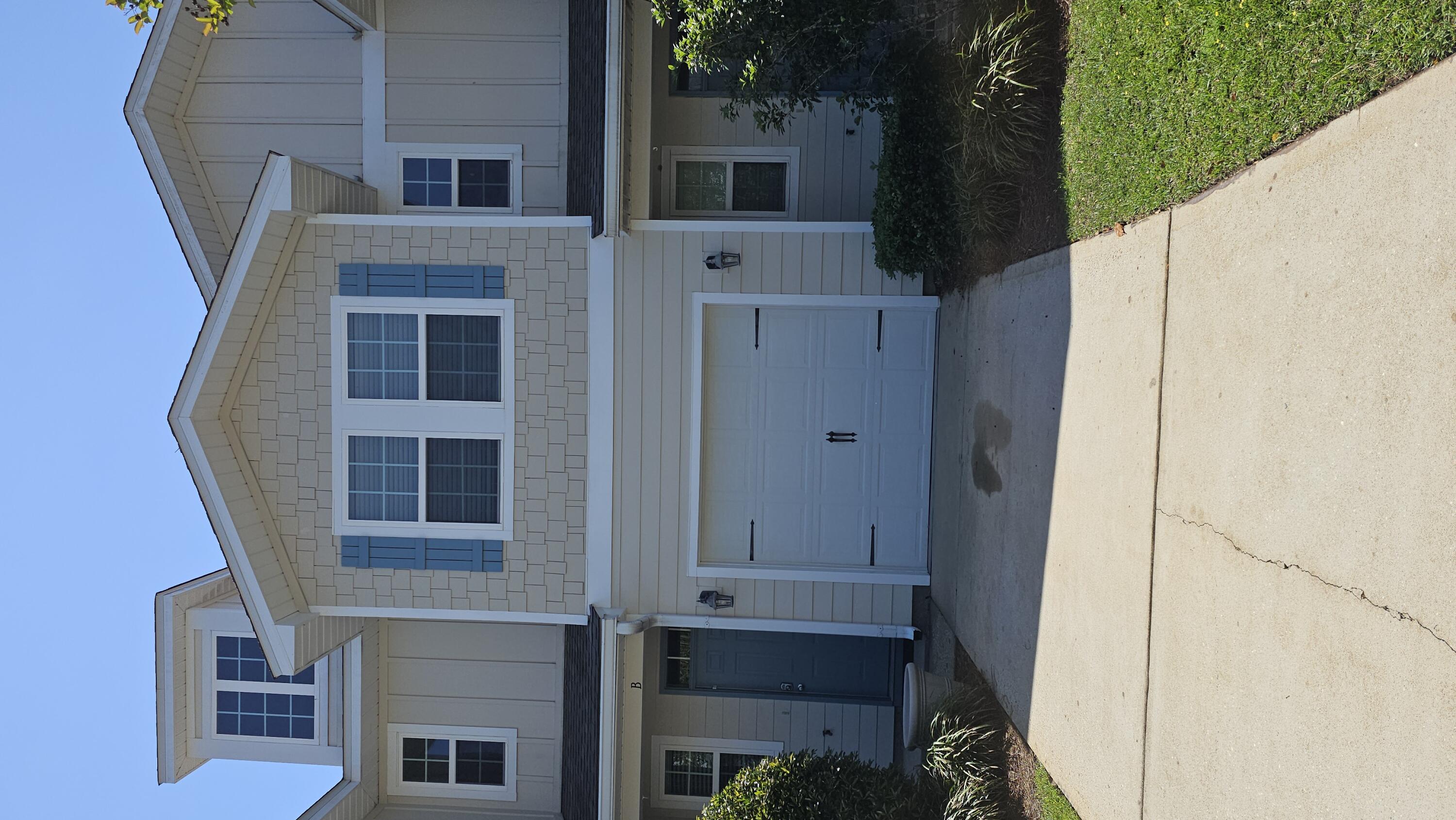 WATER OAKS T/H - Residential Lease