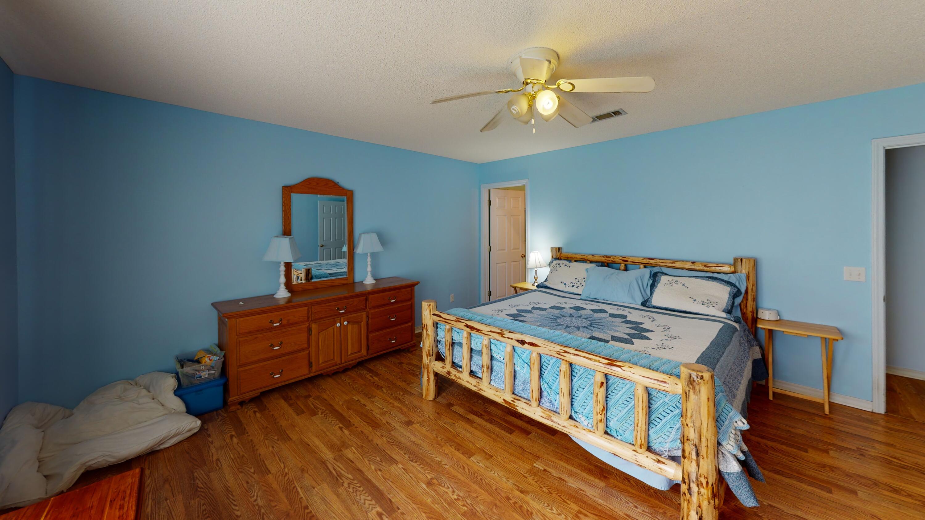 HOLLEY BY THE SEA - Residential