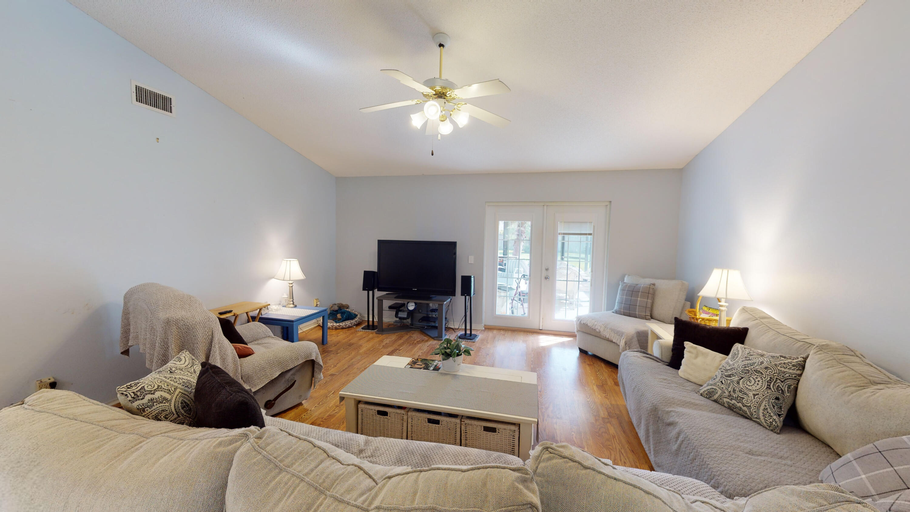 HOLLEY BY THE SEA - Residential