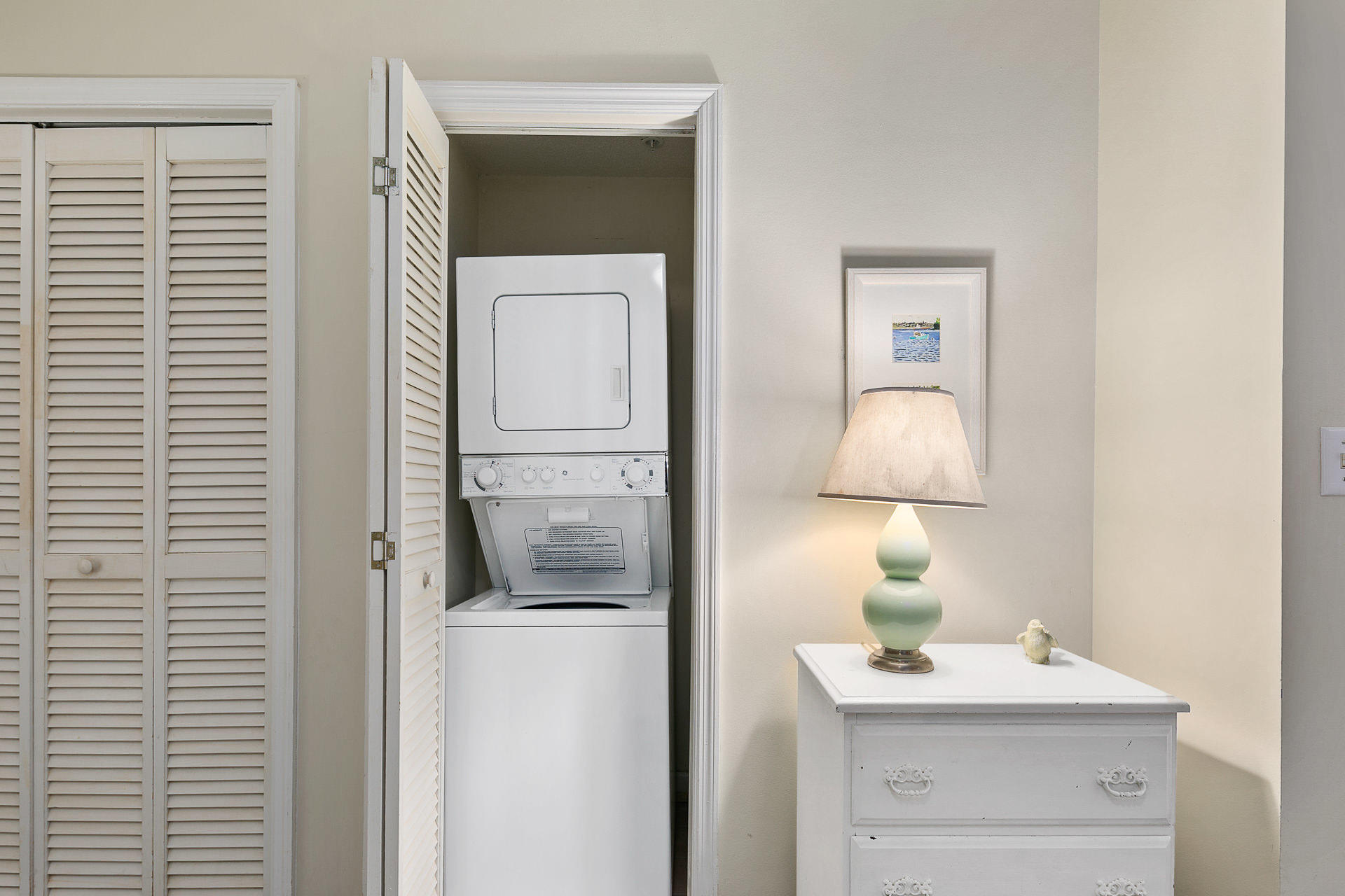 SUMMERCHASE CONDOInn at Crystal Beach - Residential