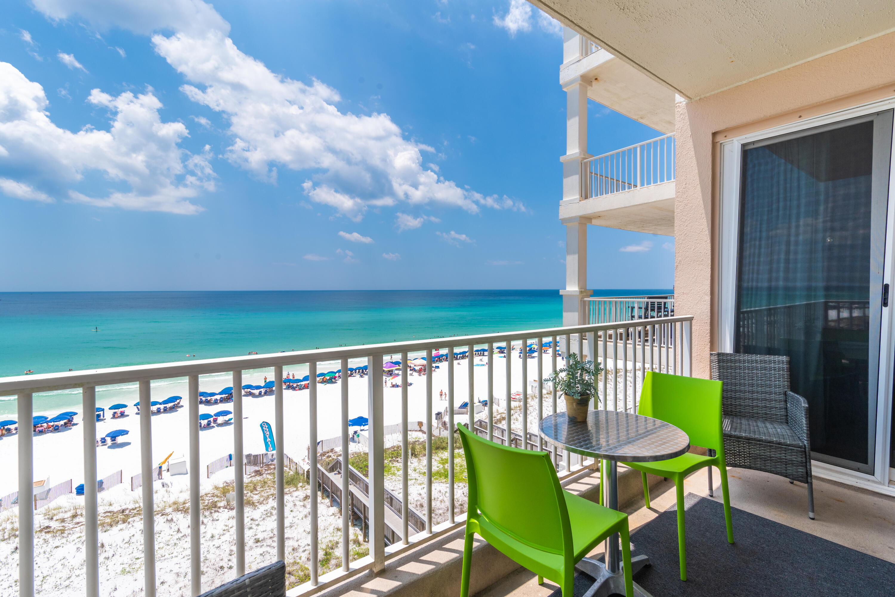 SUMMERCHASE CONDOInn at Crystal Beach - Residential