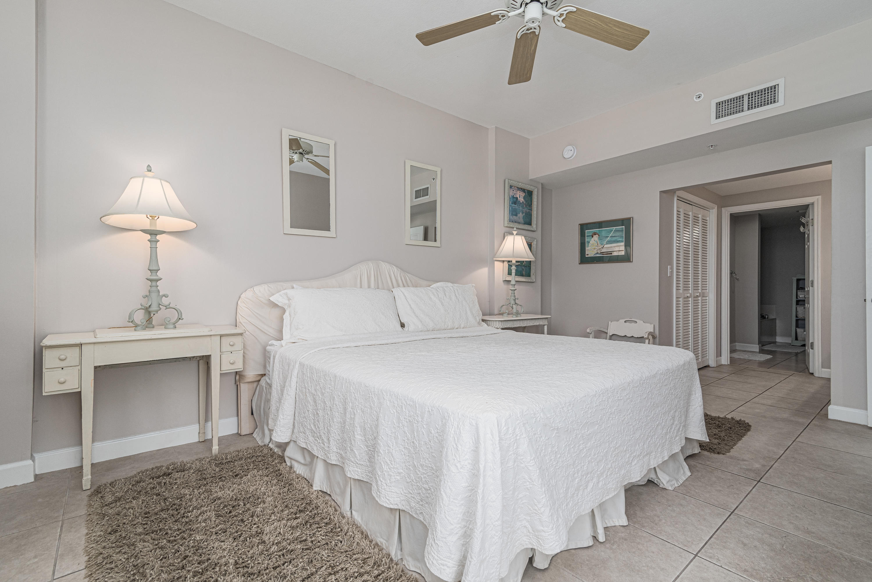 SUMMERCHASE CONDOInn at Crystal Beach - Residential