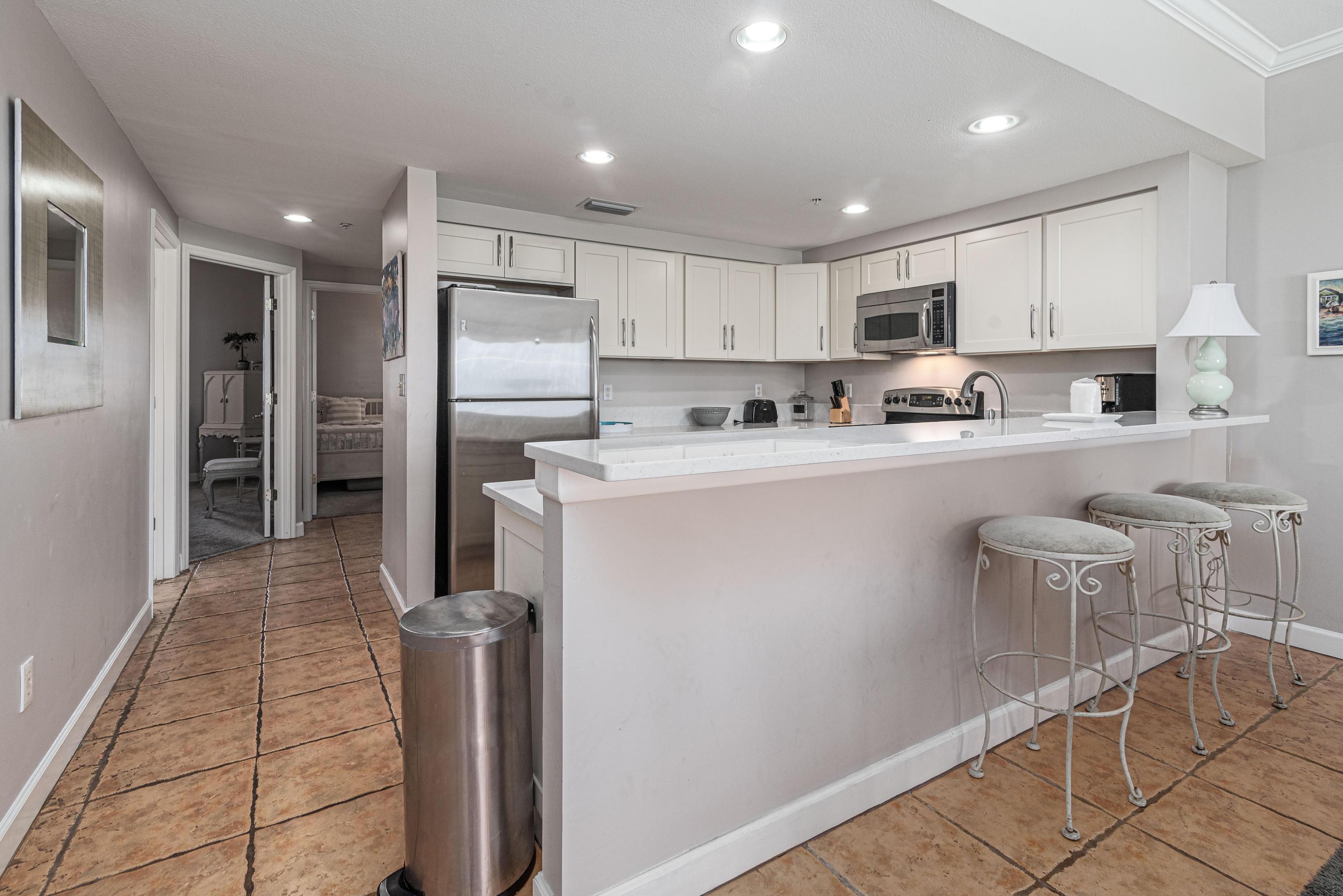 SUMMERCHASE CONDOInn at Crystal Beach - Residential