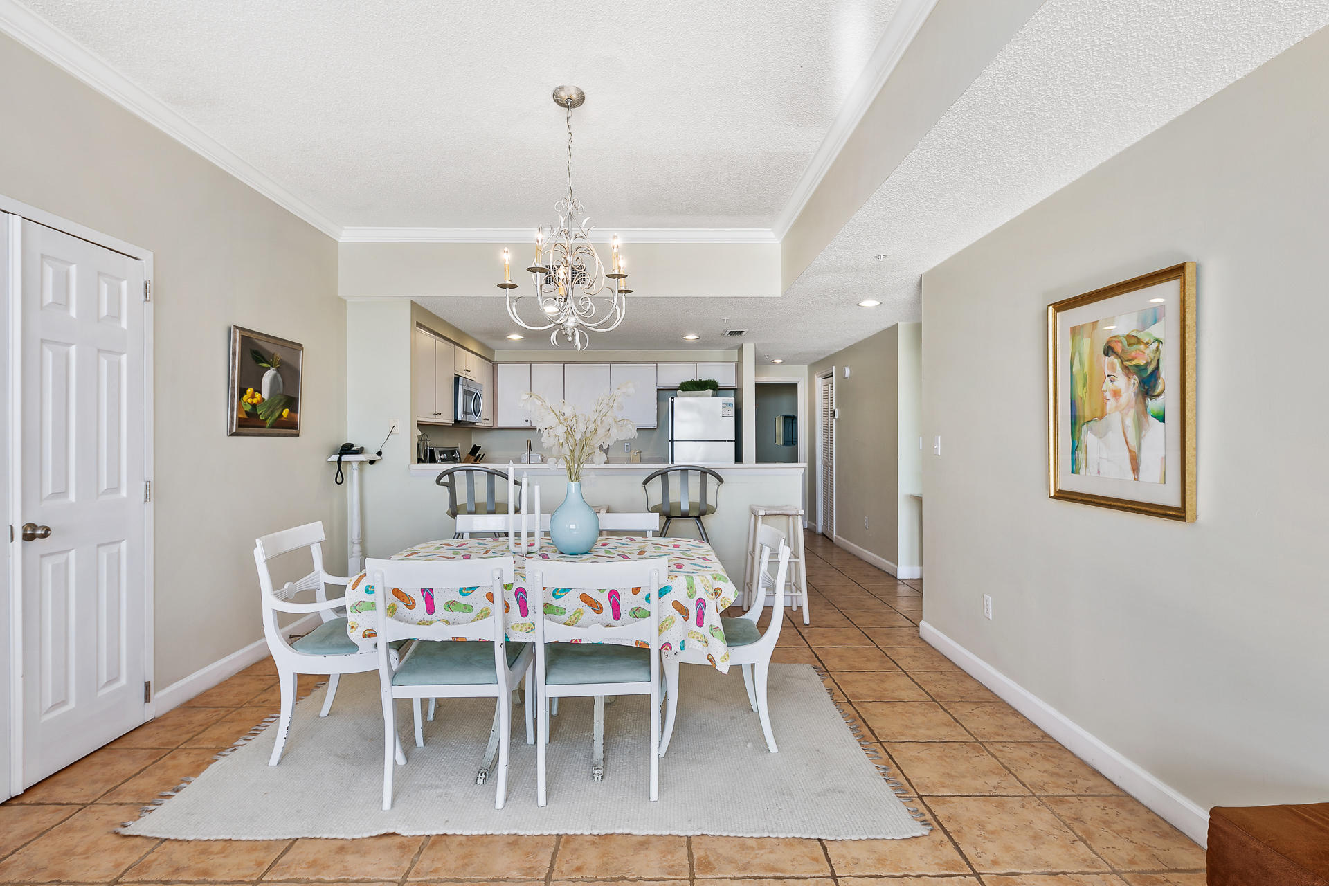 SUMMERCHASE CONDOInn at Crystal Beach - Residential