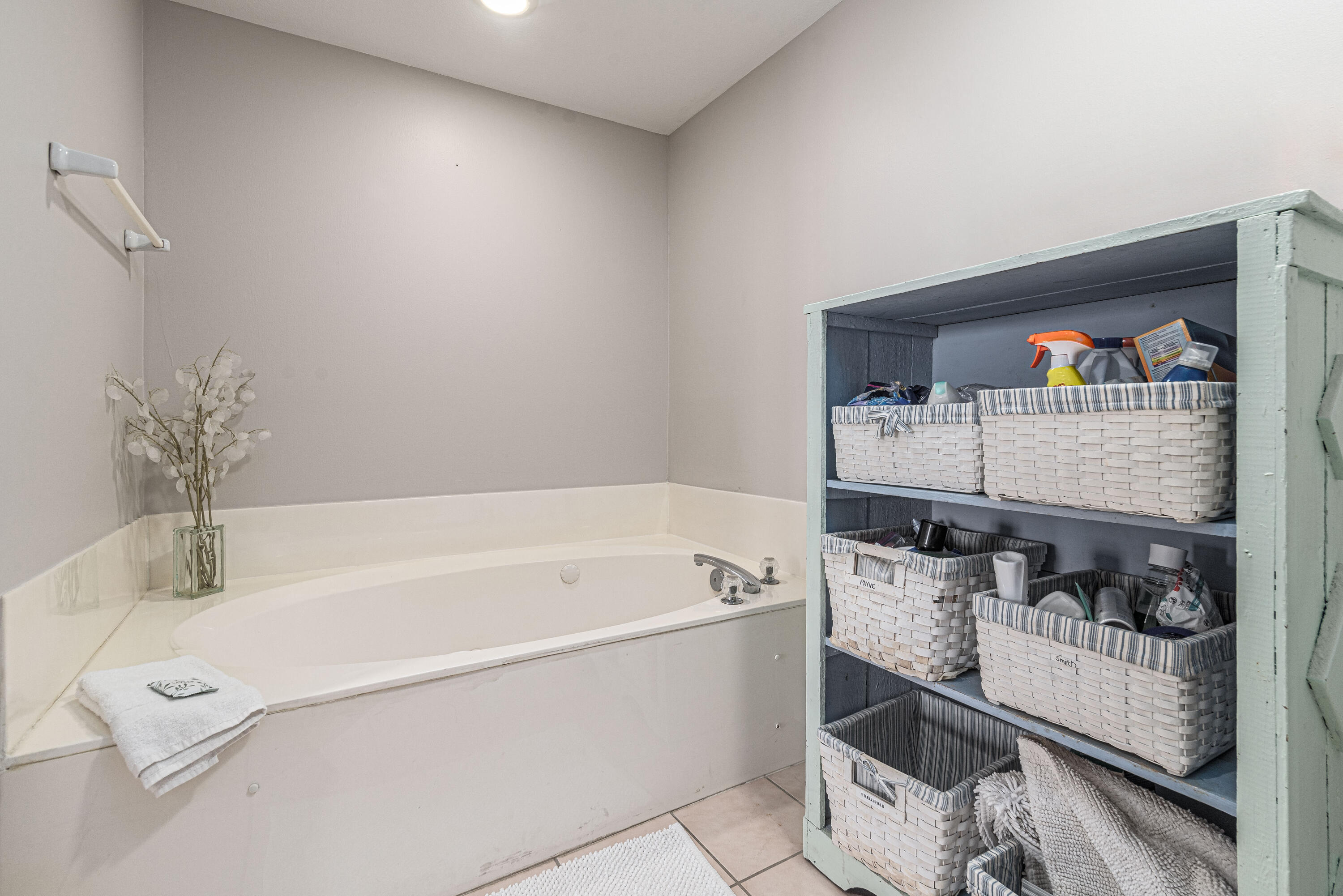 SUMMERCHASE CONDOInn at Crystal Beach - Residential