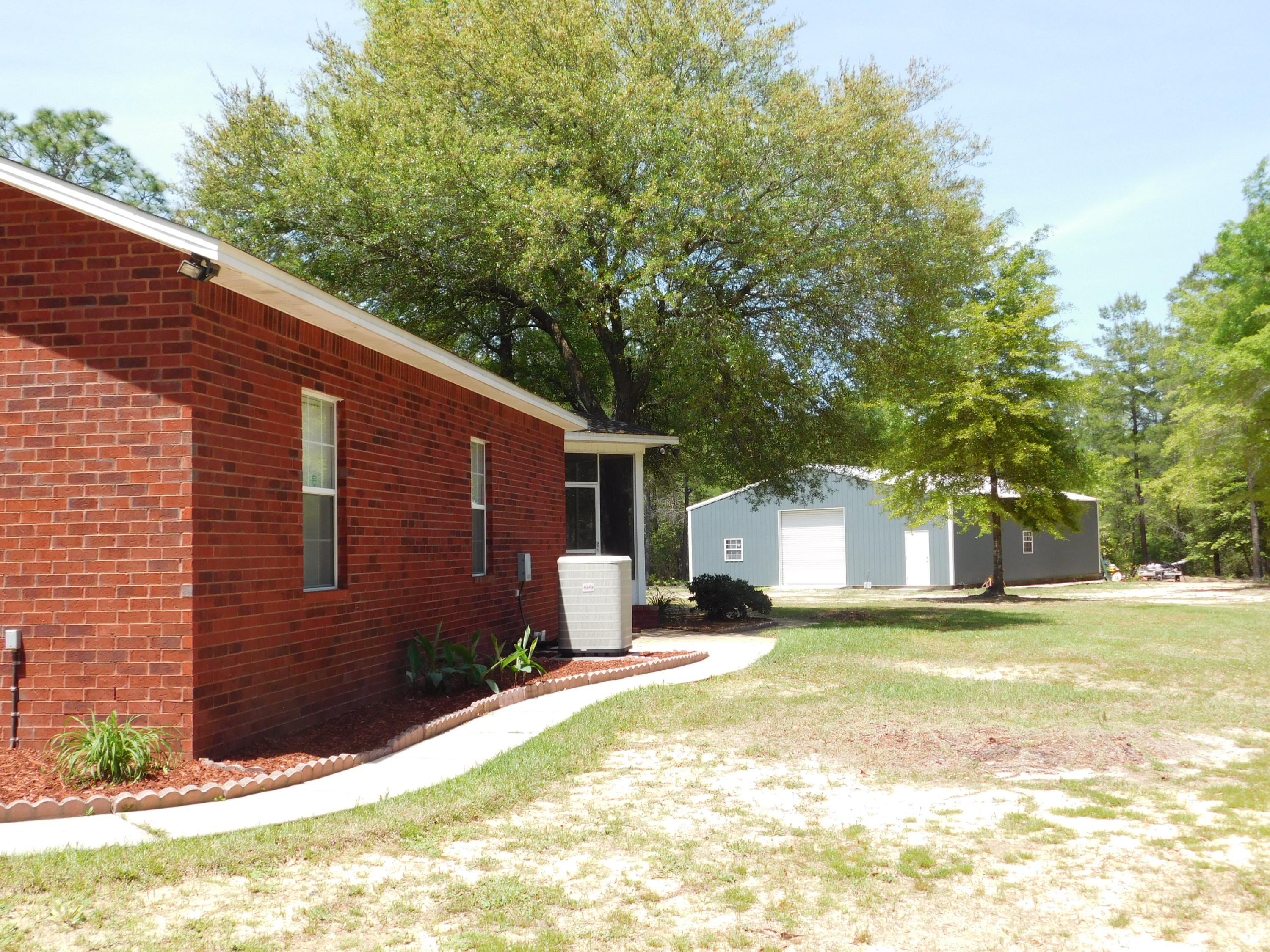 LUCKY G RANCHETTES - Residential