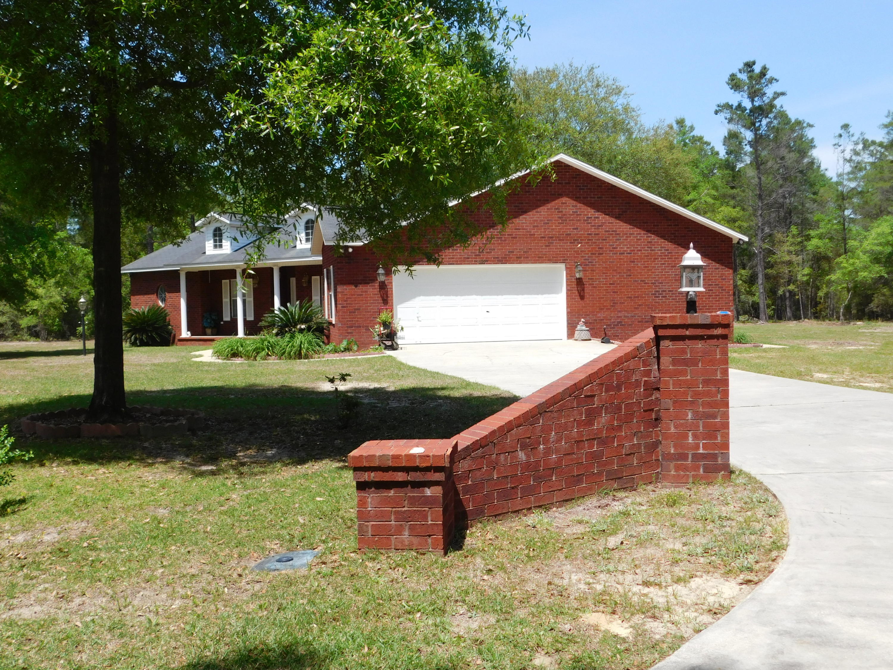 LUCKY G RANCHETTES - Residential