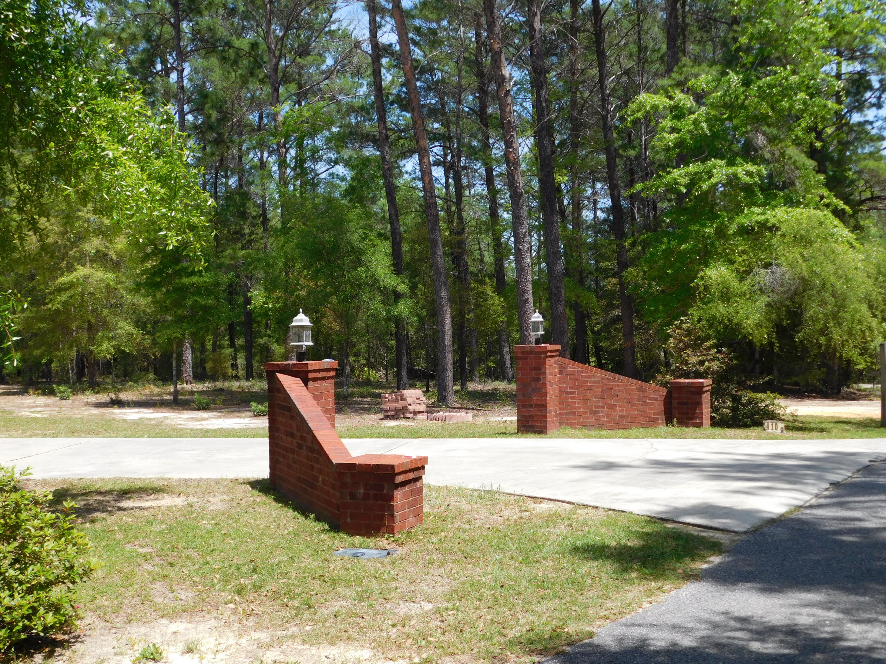 LUCKY G RANCHETTES - Residential