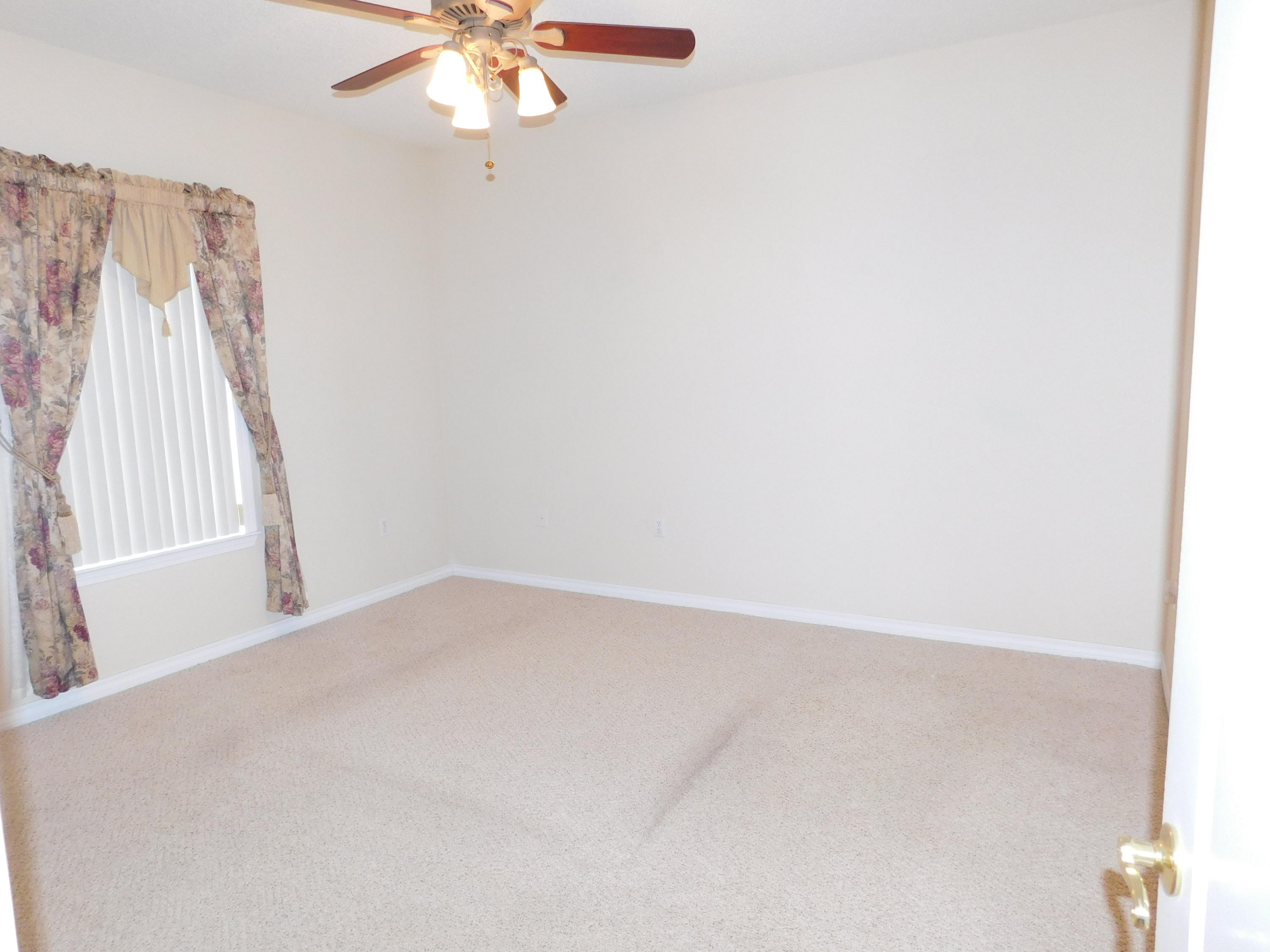 LUCKY G RANCHETTES - Residential