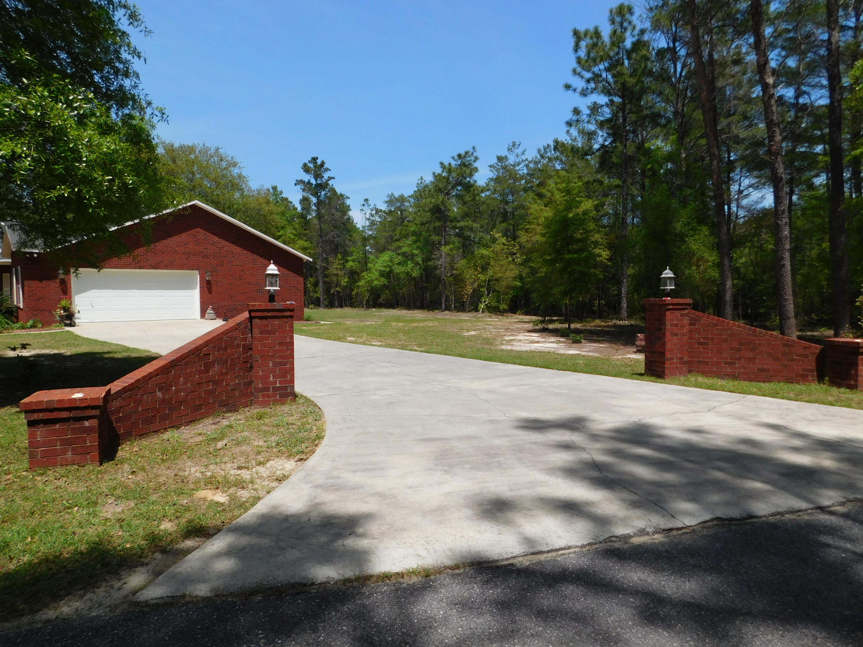 LUCKY G RANCHETTES - Residential