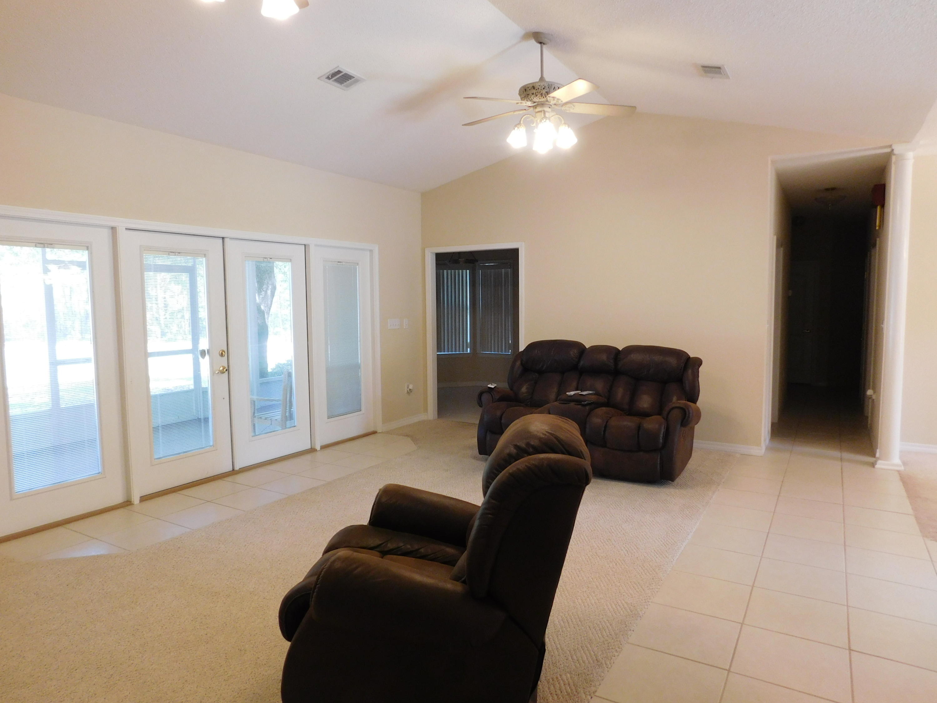 LUCKY G RANCHETTES - Residential