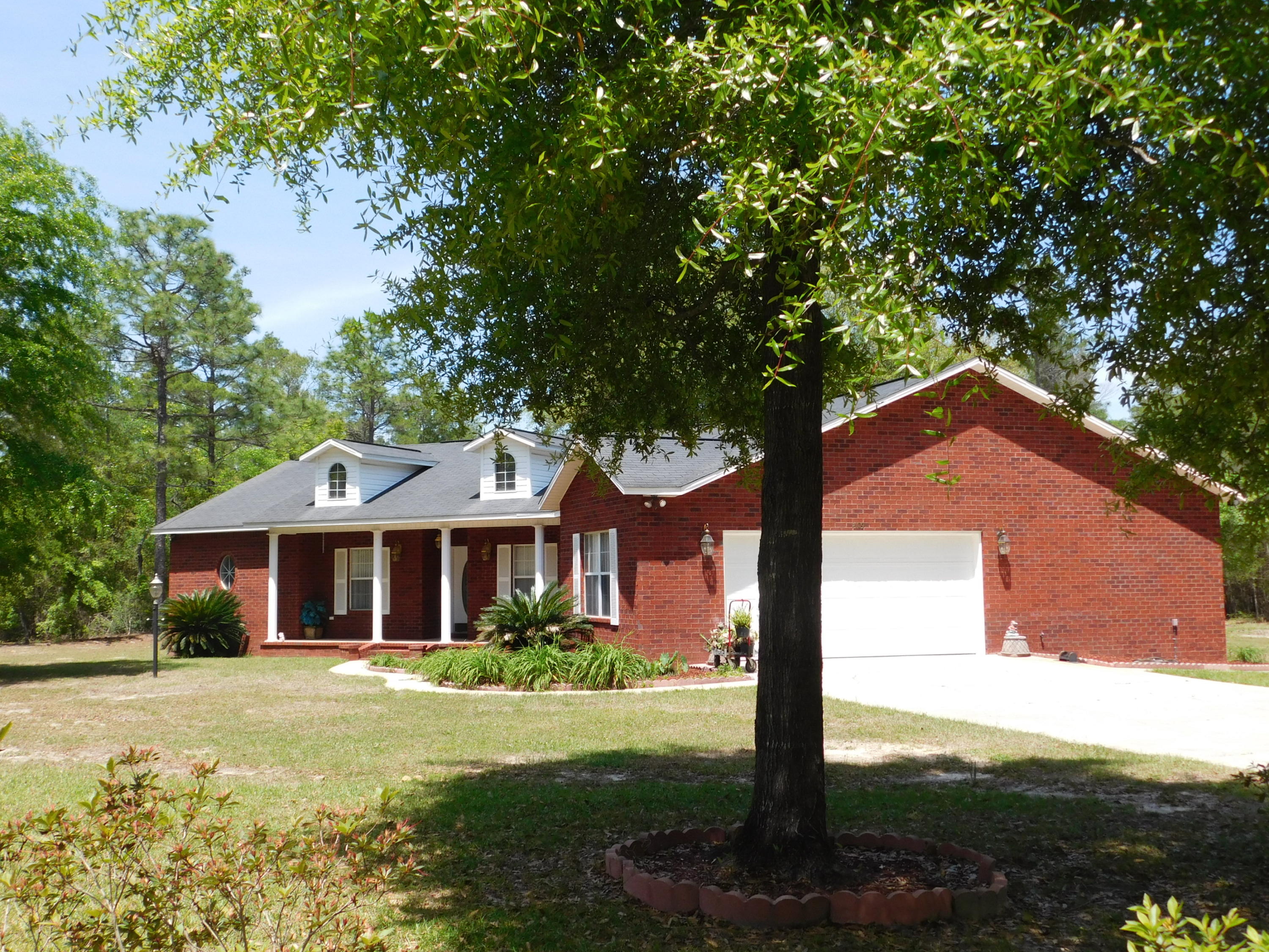 LUCKY G RANCHETTES - Residential