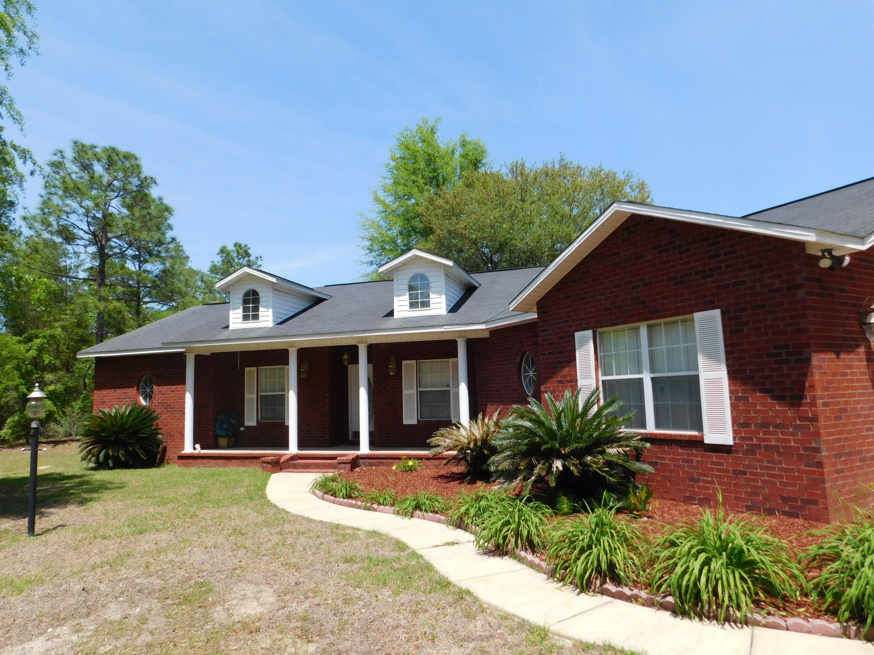 LUCKY G RANCHETTES - Residential