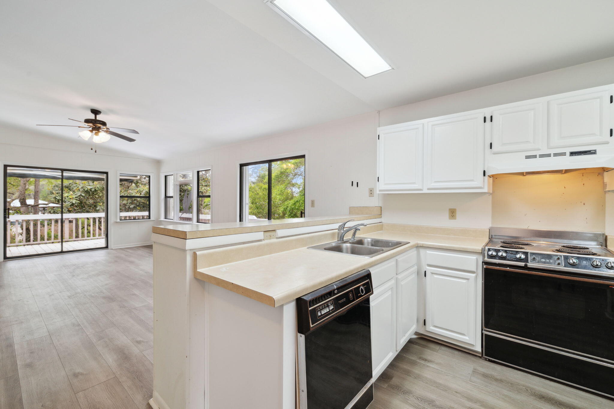 EDEN ESTATES UNREC - Residential