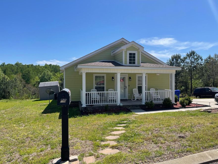 Turnkey cottage in immaculate condition! Easy, efficient, low-maintenance living in this 3BR/2BA cul-de-sac home built in 2019. Quiet location about a mile off of US-231 is an easy commute to work, shopping, Troy University, & downtown. Come in through the covered front porch to the open design that flows through the split floor plan with MBR at the back. LR vaulted ceiling adds a larger feel. Kitchen island adds extra prep space and serves as a breakfast bar. Laundry closet off kitchen provides storage space. Separate dining area behind the kitchen also makes an ideal home office. Step out the back door onto the covered screened-in deck. LVP flooring. Granite countertops in kitchen & baths. S/S appliances. Durable composite siding. Great investment opportunity due to major area employers.