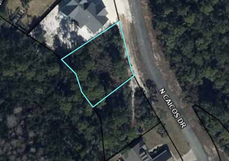 Discover this fantastic .26-acre lot in Port St. Joe, a prime location perfect for building your dream home! Enjoy the tranquility of coastal living combined with easy access to local beaches, amenities, and outdoor activities. Don't miss this incredible opportunity to create your ideal sanctuary in a highly desirable area. Act now to make your dream a reality!