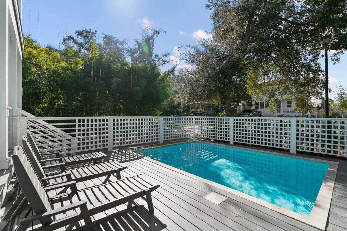 CRYSTAL BEACH - Residential