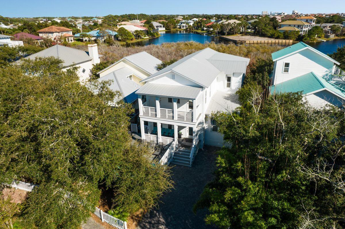 CRYSTAL BEACH - Residential