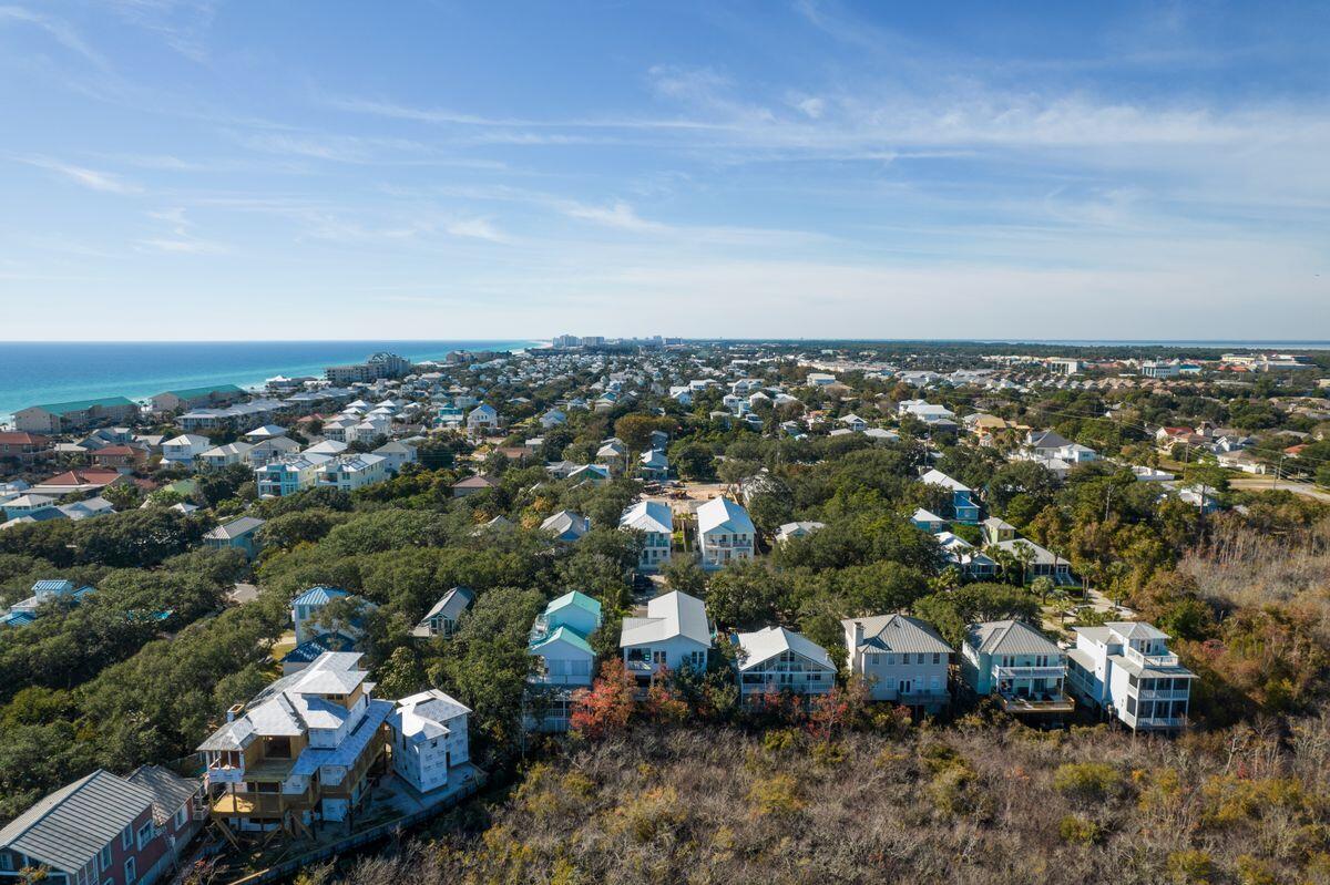 CRYSTAL BEACH - Residential
