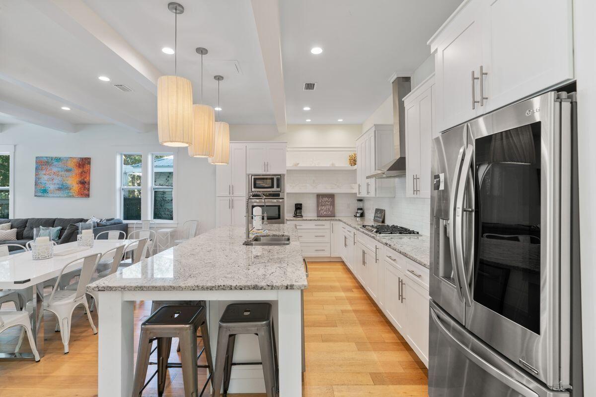 CRYSTAL BEACH - Residential