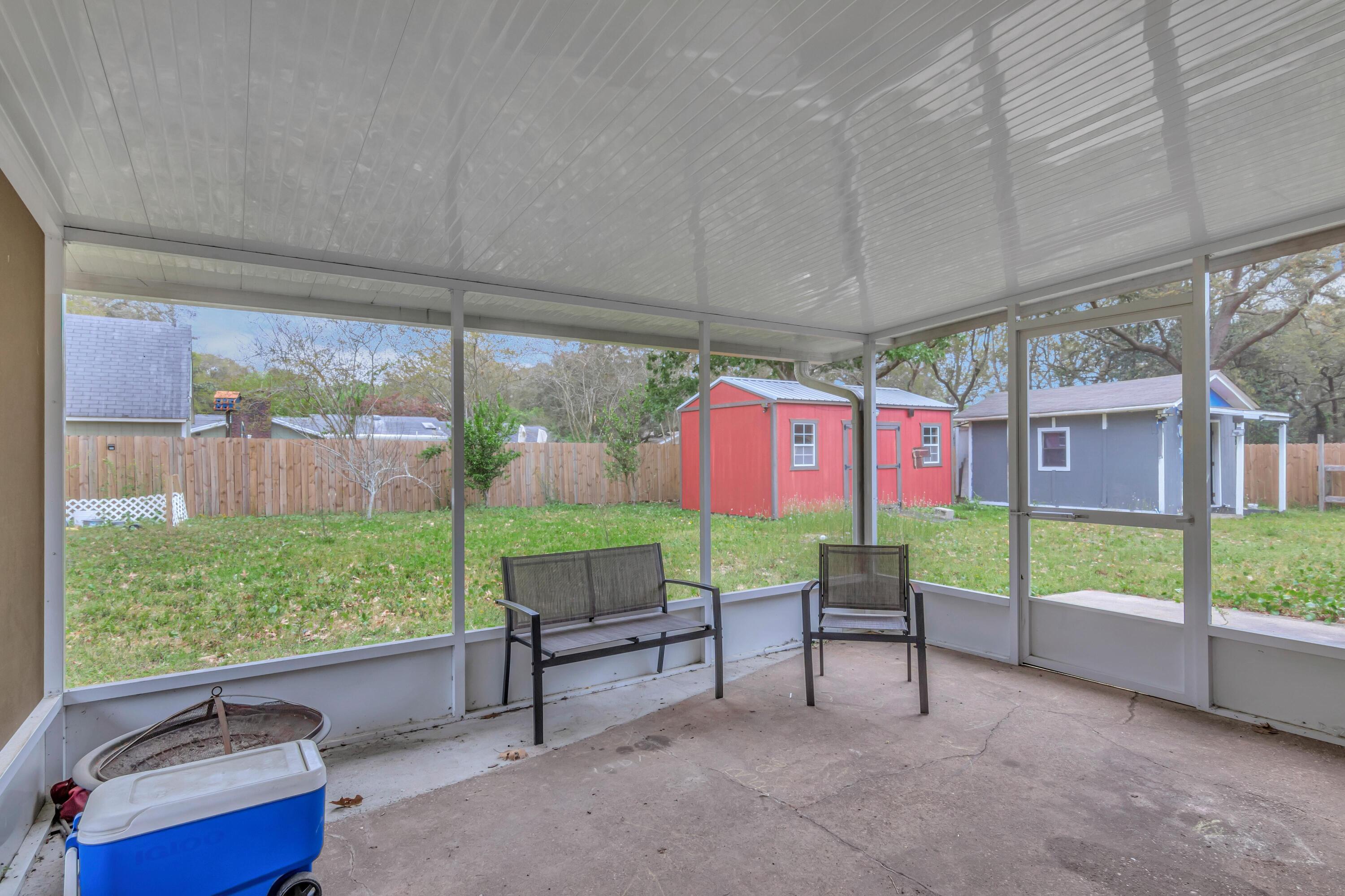 NICEVILLE (222200.00) - Residential