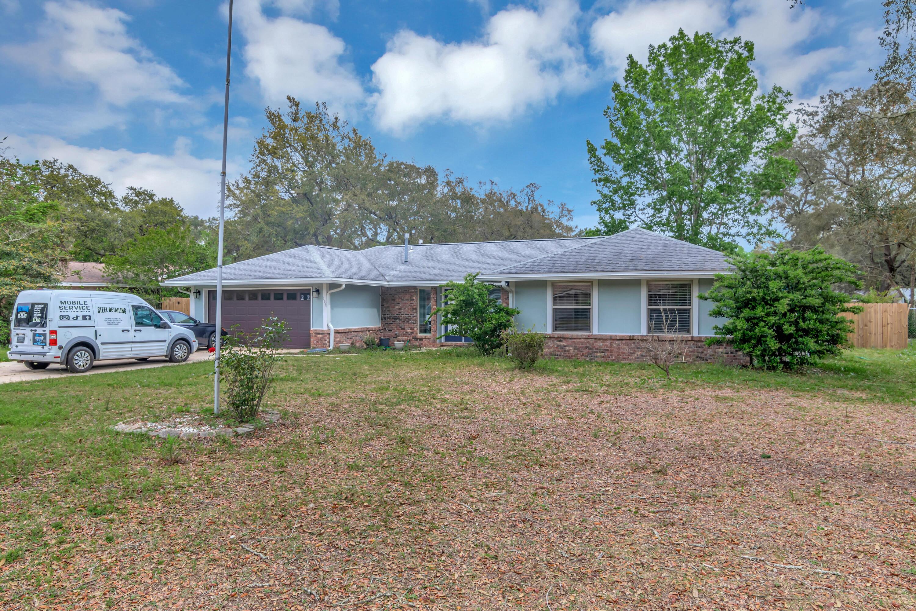 NICEVILLE (222200.00) - Residential